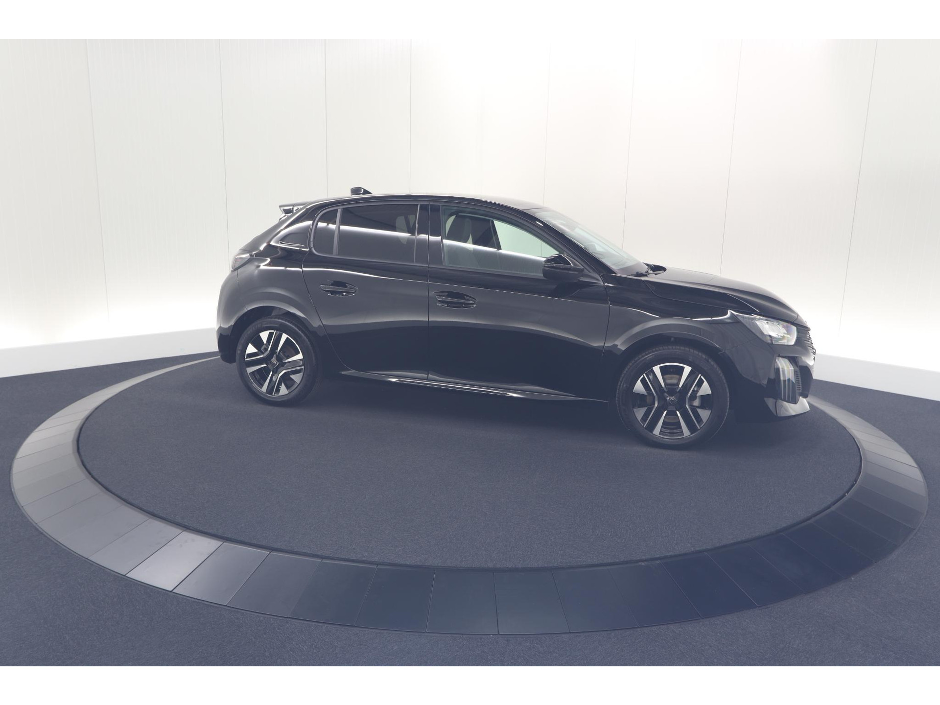 Peugeot 208 PureTech 100 Allure | Apple Carplay | Parkeersensoren | Climate Control