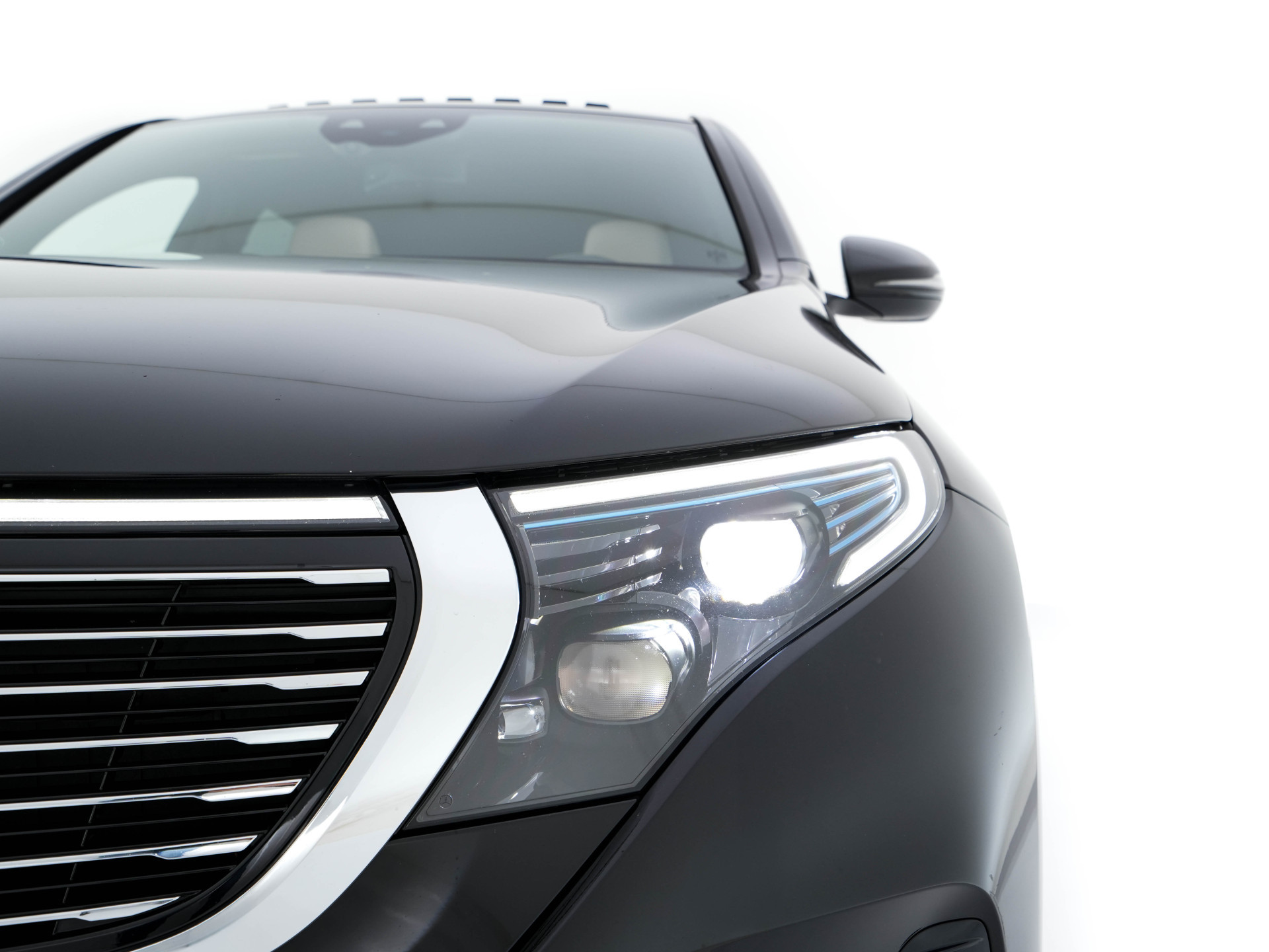 Mercedes-Benz EQC 400 4MATIC Business Solution 80 kWh (3-Fase) {SOH-93%} (INCL-BTW) *AUT | SUNROOF | WIDE-SCREEN-DIGI-COCKPIT | MEMORY-PACK | SURROUND-VIEW | KEYLESS | ARTICO-FULL-LEATHER | SPORT-SEATS | DAB+ | 19 ''*