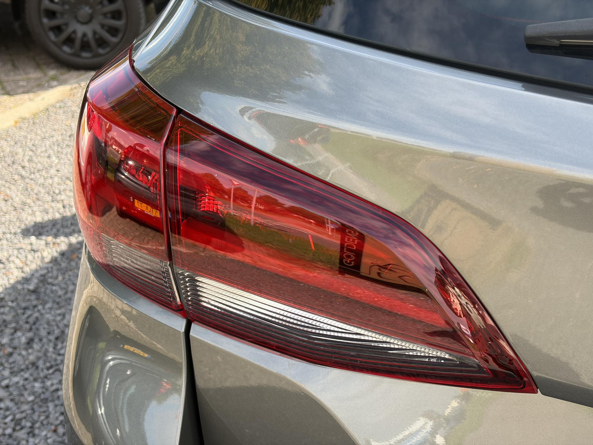 Opel Astra Sports Tourer 1.2 Ultimate ✓146pk✓Carplay✓Camera✓Stoelverw✓Stuurverw✓Keyless✓Pdc V+A✓Alcantara-Leder✓Clima✓Cruise✓6 Bak✓Rijstrooksensor✓Dodehoeksensor✓17''Lm velgen✓N.A.P✓Apk tot 11-2028