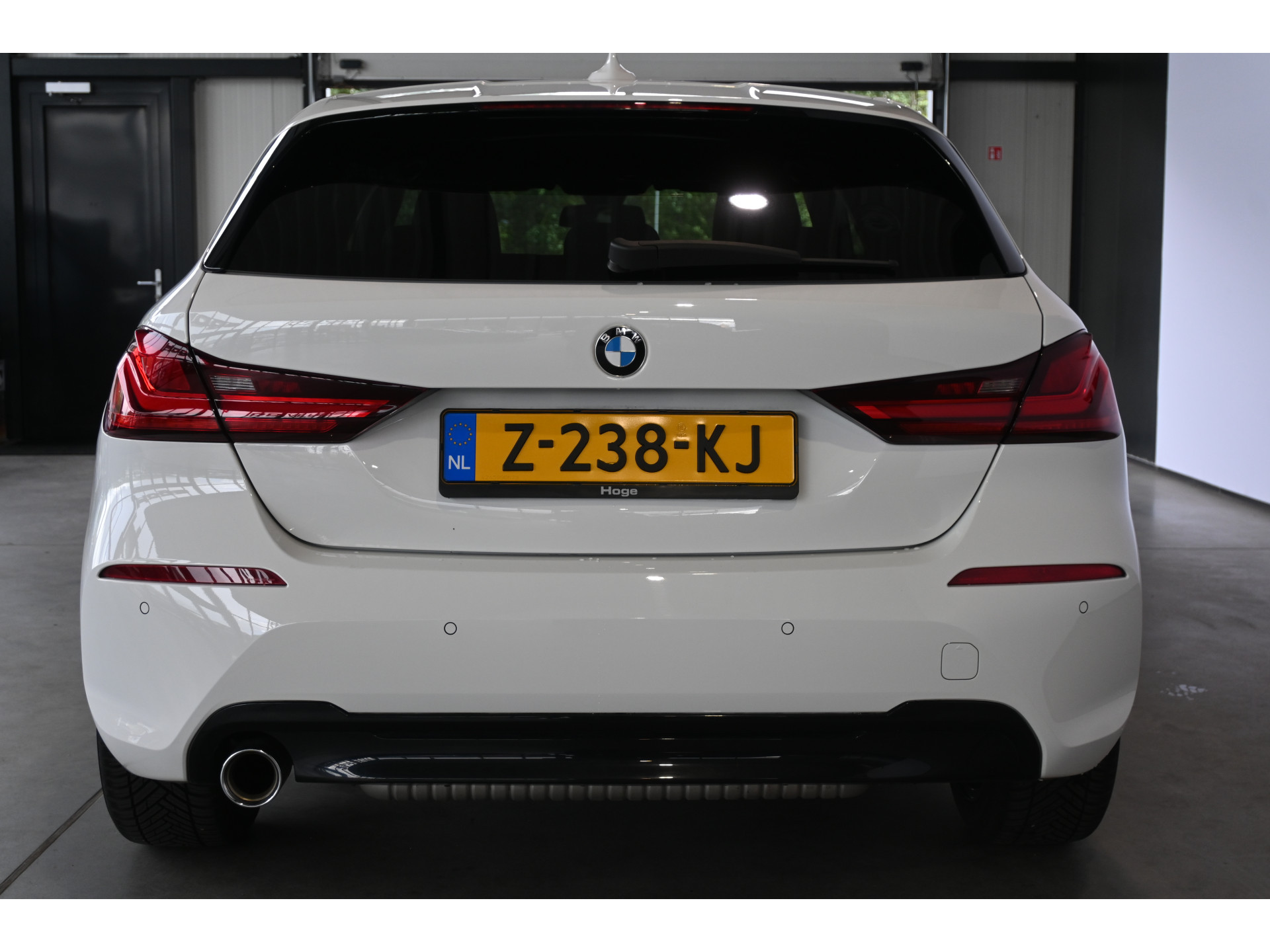 BMW 1-serie 118i High Executive Automaat Clima Virtual Cockpit LED Stoelverwarming CarPlay 100% Onderhouden! Inruil mogelijk!