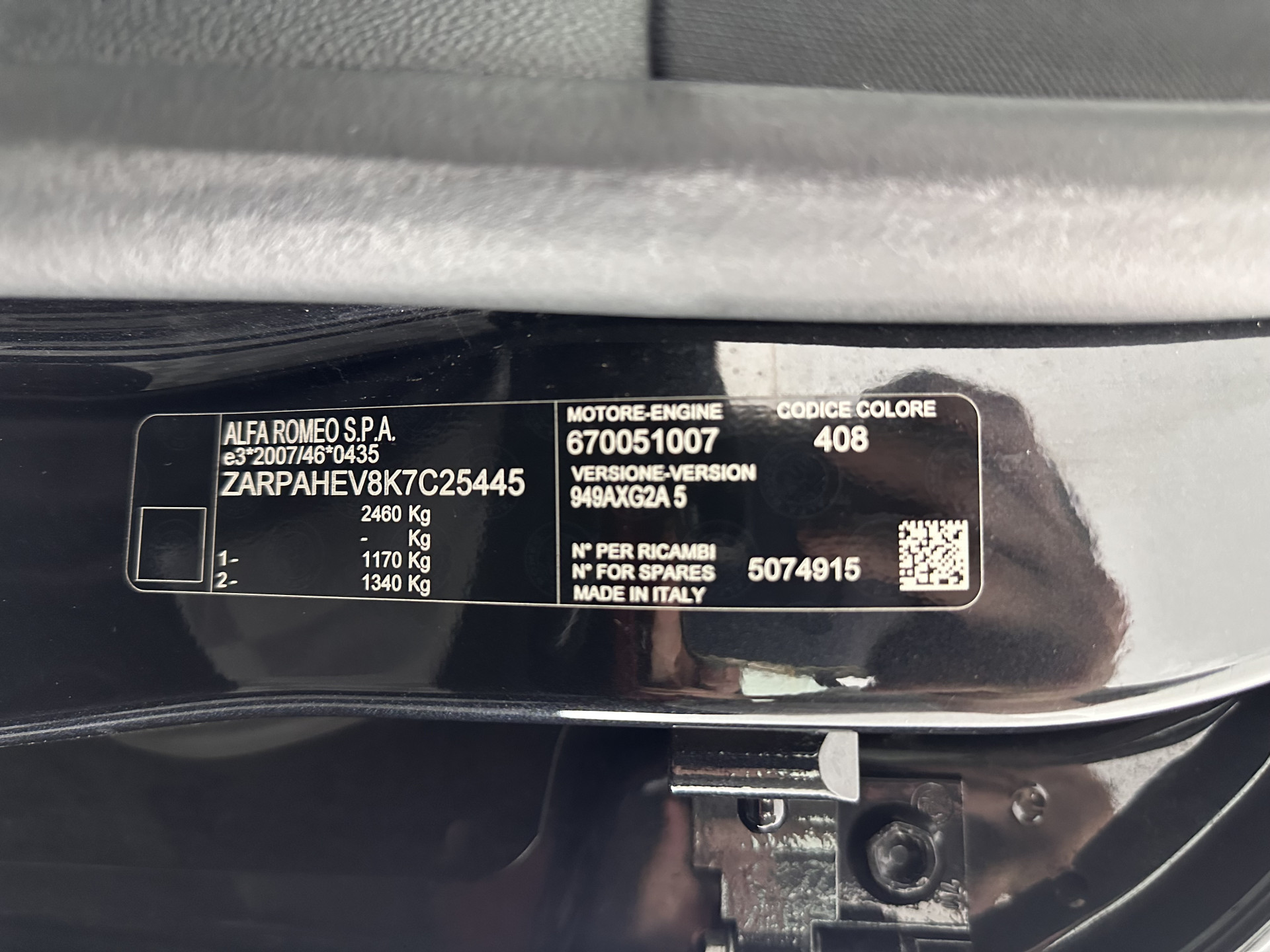 Alfa Romeo Stelvio 2.9 V6 AWD Quadrifoglio (INCL-BTW) Aut. *PANO | LEATHER-ALCANTARA | XENON | ADAPTIVE-CRUISE | BLIND-SPOT | HARMAN/KARDON | MEMORY-PACK | HEATED-SPORTSEATS | DAB+ | KEYLESS | CARPLAY | NAVI-FULLMAP | CARBON-INLAY |..