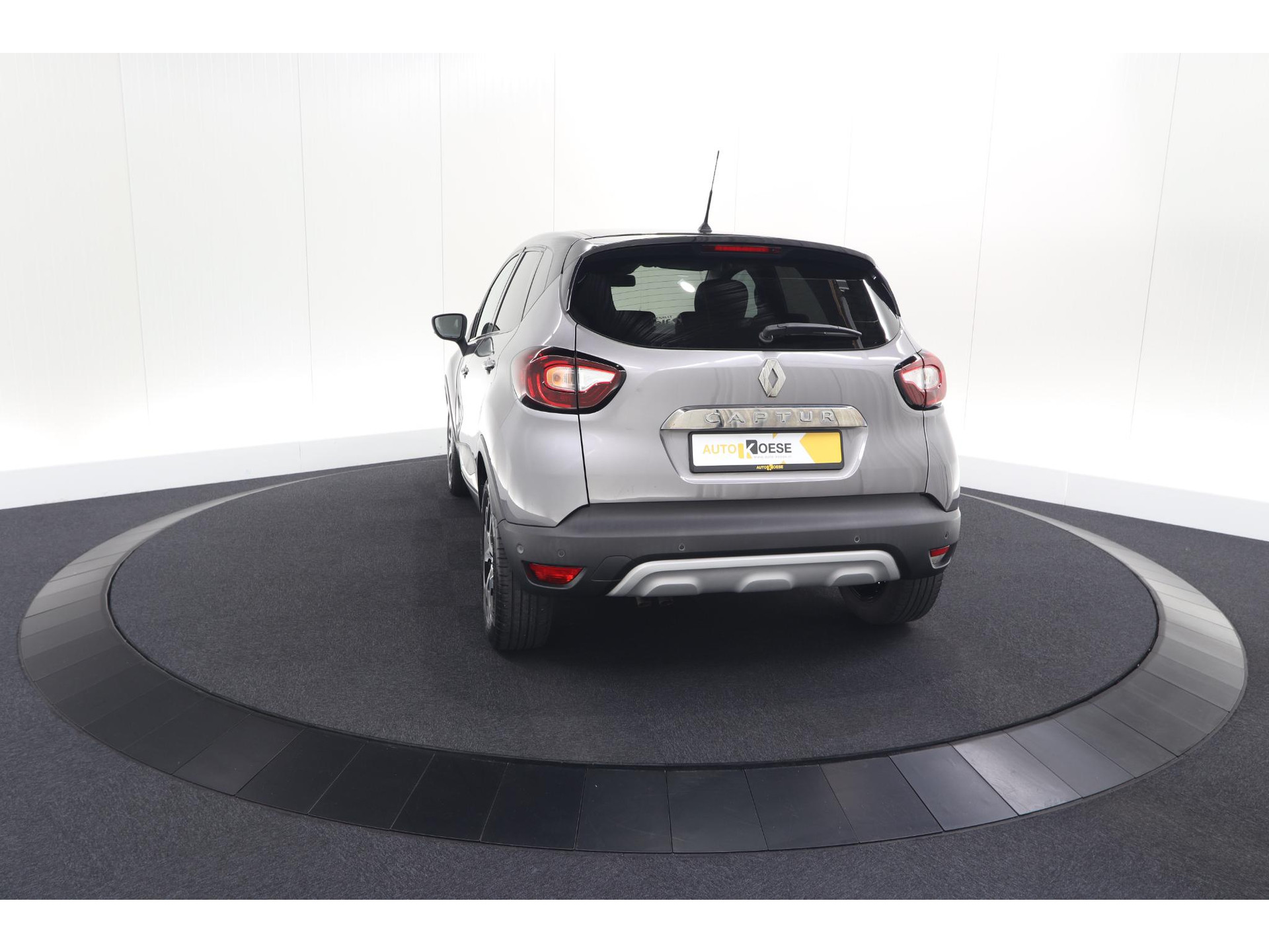 Renault Captur TCe 150 EDC Intens | Camera | Dodehoekdetectie | R-Link Navigatie | Parkeersensoren