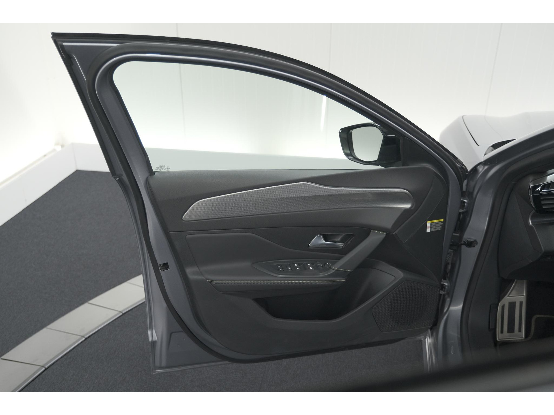 Peugeot 308 SW 1.2 Hybrid 136 e-DCS6 GT | Camera | Adaptieve Cruise Control | Apple Carplay