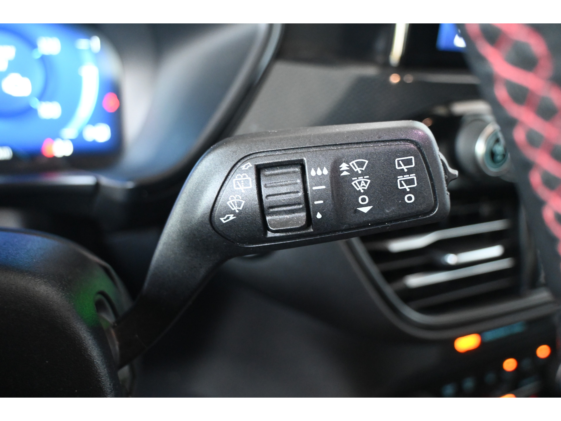 Ford Kuga 2.5 PHEV Vignale Automaat Navigatie Stoelverwarming Head Up! LED Camera Rijklaarprijs! Inruil Mogelijk!
