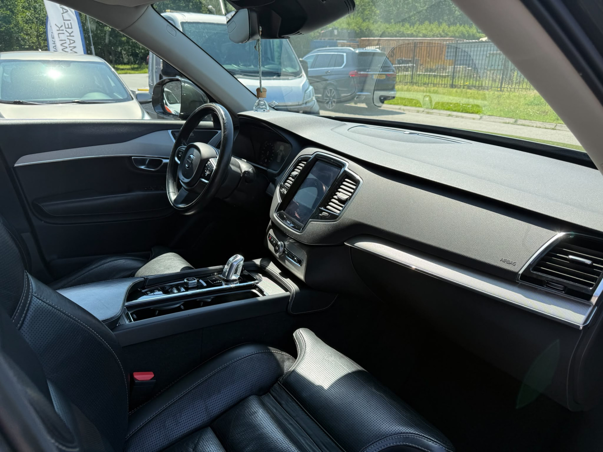 Volvo XC90 2.0 T8 Twin Engine AWD Inscription |3/6/12MND GARANTIE| NIEUWE APK |  7 PERS |  PANO DAK | LEDER | PANO DAK | CRUISE |