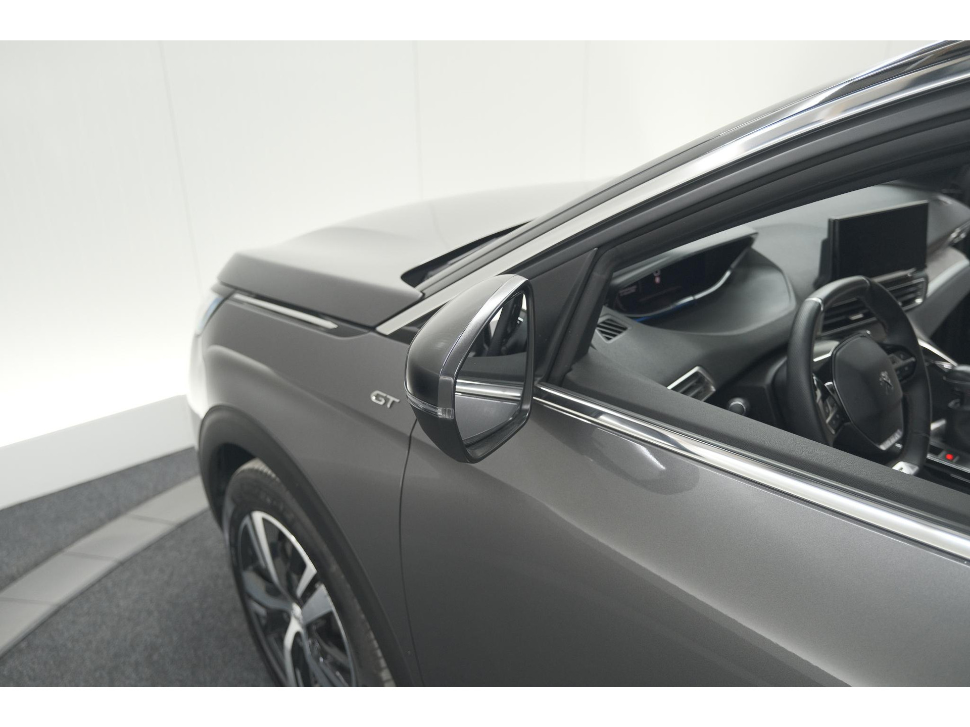 Peugeot 5008 PureTech 130 GT | Camera | Adaptieve Cruise Control | Dodehoekdetectie | Navigatie