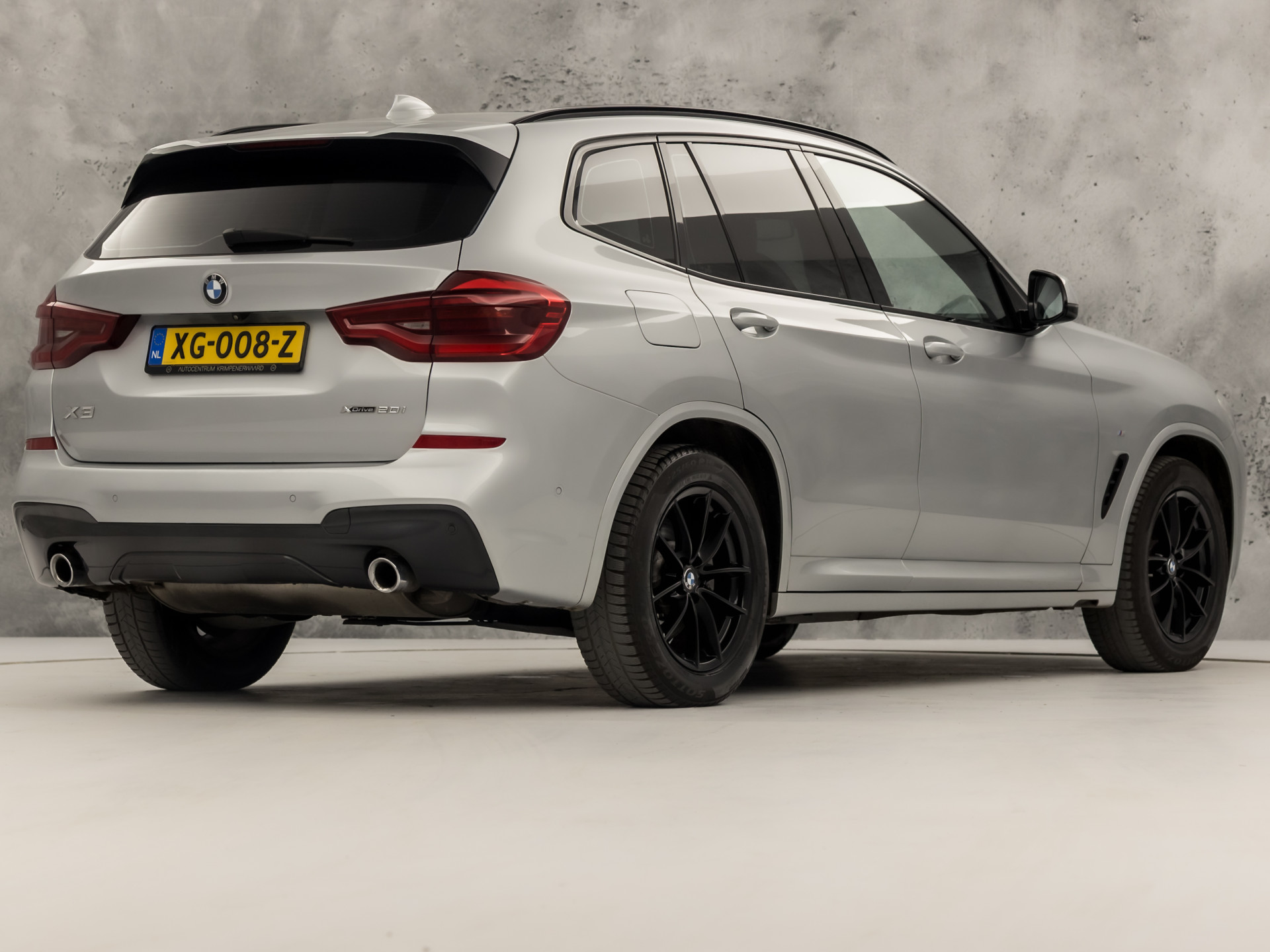 BMW X3 xDrive20i M Sport High Executive (PANORAMADAK, M PAKKET, GROOT NAVI, BRUIN LEDER, STOELVERWARMING, SPORTSTOELEN, CAMERA, ELEK ACHTERKLEP, SFEERVERLICHTING, NIEUWSTAAT)