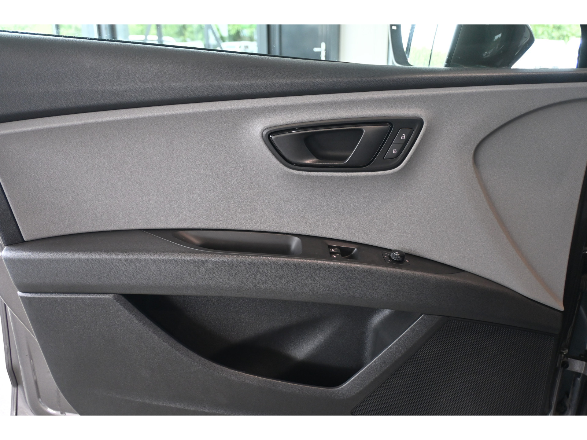 SEAT Leon 1.2 TSI Airco Lichtmetaal Rijklaarprijs Inruil Mogelijk!