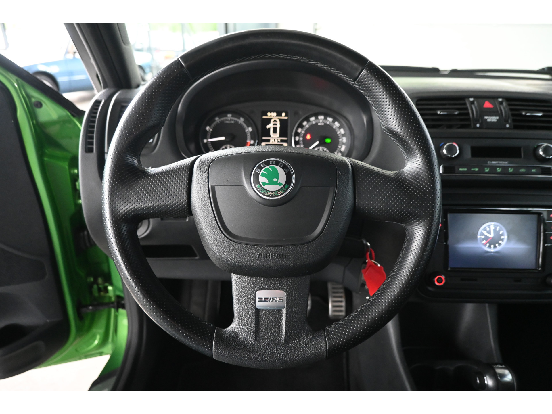 ŠKODA Fabia 1.4 TSI RS 180PK! Automaat Clima Carplay Cruise Control Stoelverwarming Inruil Mogelijk!