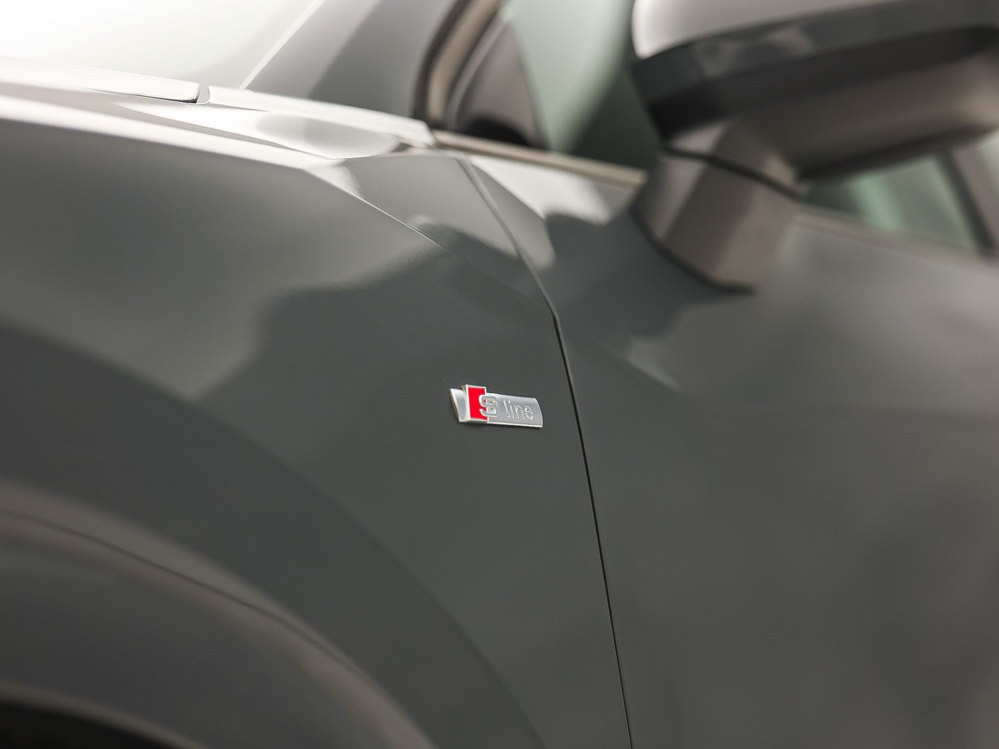 Audi Q2 1.4 TFSI S-Line Sport 150Pk Automaat (VIRTUAL COCKPIT, GROOT NAVI, CLIMATE, LEDER, STOELVERWARMING, SPORTSTOELEN, LED KOPLAMPEN, PARKEERSENSOREN, NIEUWSTAAT)