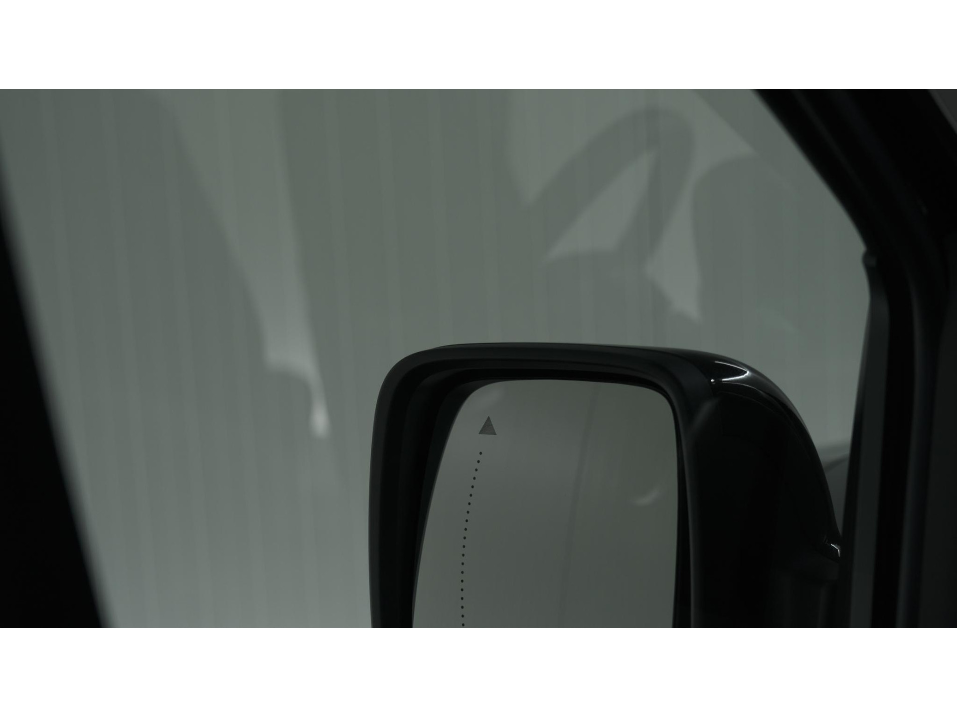 Renault Trafic 2.0 Blue dCi EDC 170 T29 L2H1 Extra DC | 6 Zitlplaatsen | Camera | Navigatie | Climate Control | Dubbele Cabine