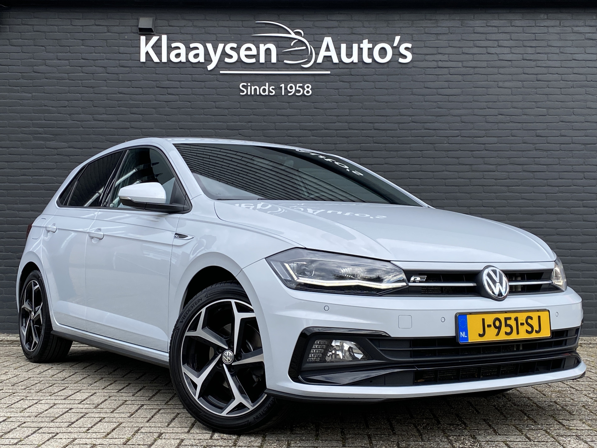 Volkswagen Polo 1.0 TSI R Line 116 pk AUT. | 1e eigenaar | 2x R Line | navigatie | virtual cockpit | stoelverwarming | sportstoelen