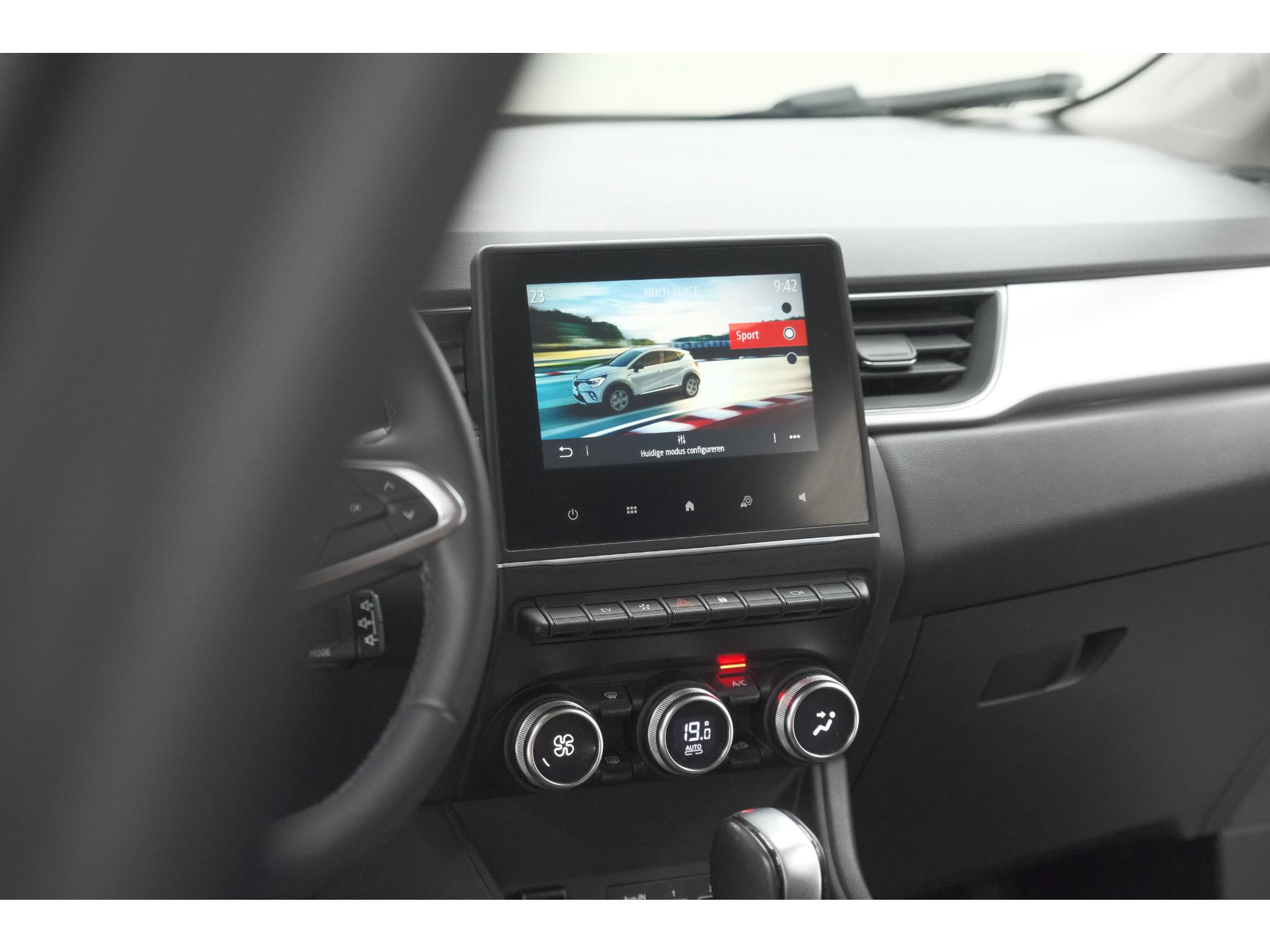 Renault Captur 1.6 E-Tech full hybrid 145 techno | Camera | Parkeersensoren | Climate control | Keyless
