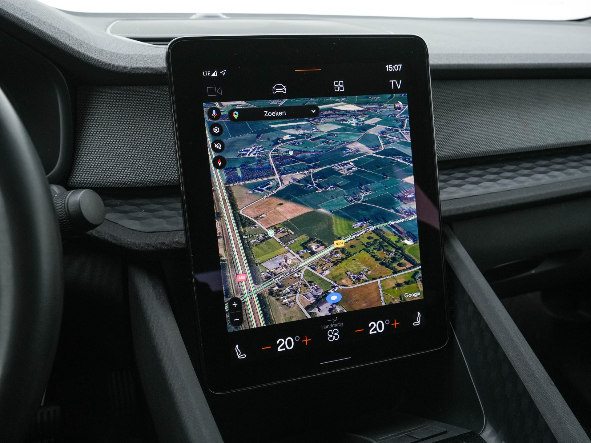 Polestar 2 Long Range Single Motor 78 kWh [ 3-Fase-11kW ] {SOH-95%} (INCL-BTW) *NAVI-FULLMAP | FULL-LED | KEYLESS | CAMERA | LANE-ASSIST | DIGI-COCKPIT | DAB+ | COMFORT-SEATS | ECC | PDC | 20''ALU*