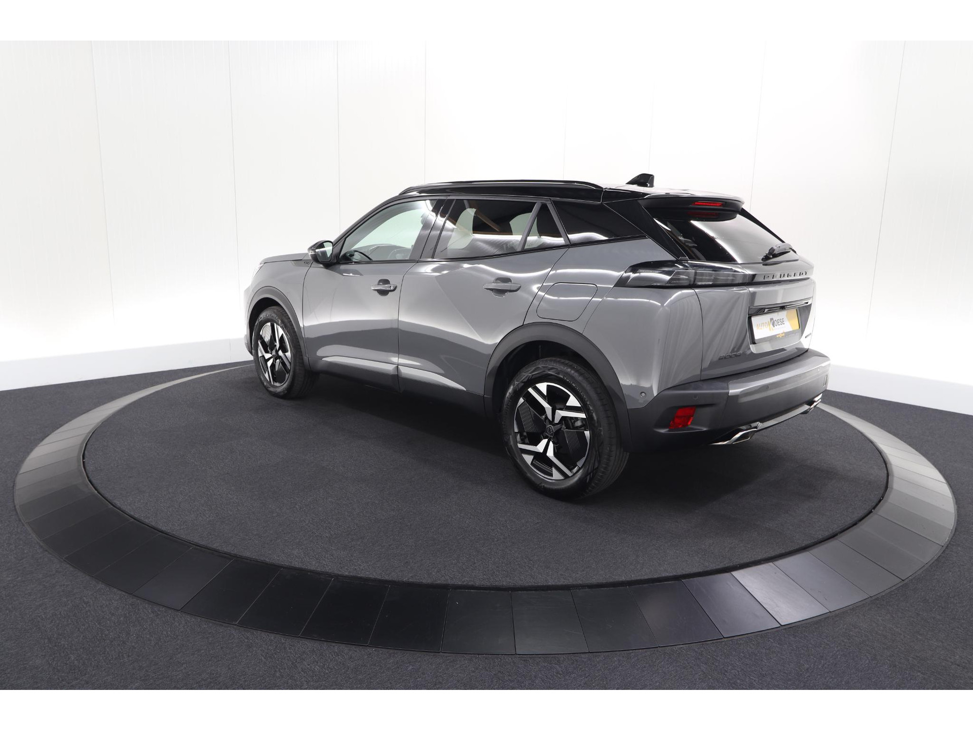 Peugeot 2008 1.2 Hybrid 136 GT | 360 Camera | Adaptieve Cruise Control | Navigatie | Dodehoekdetectie