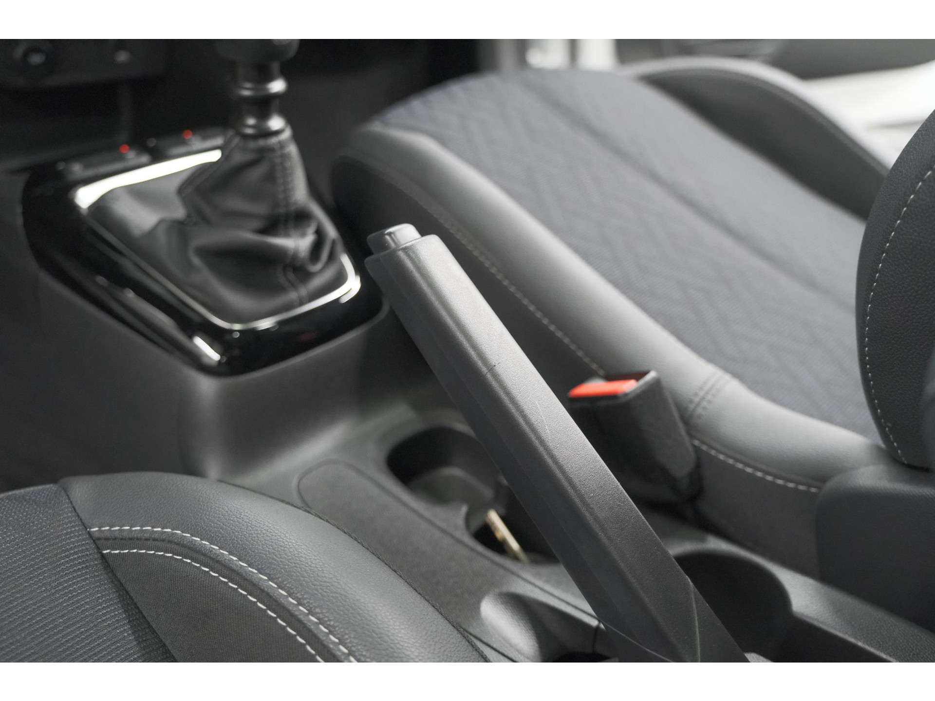 Opel Corsa 1.2 Turbo 100 Ultimate | Panoramadak | Camera | Dodehoekdetectie | Apple Carplay