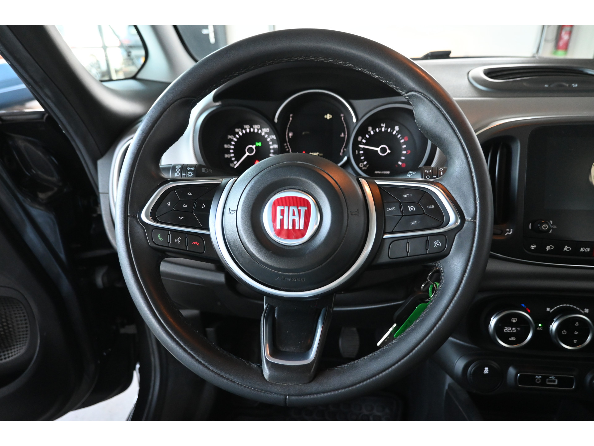 Fiat 500 L 0.9 TwinAir Lounge Clima Panoramdak Cruise Control Goed Onderhouden! Inruil Mogelijk!