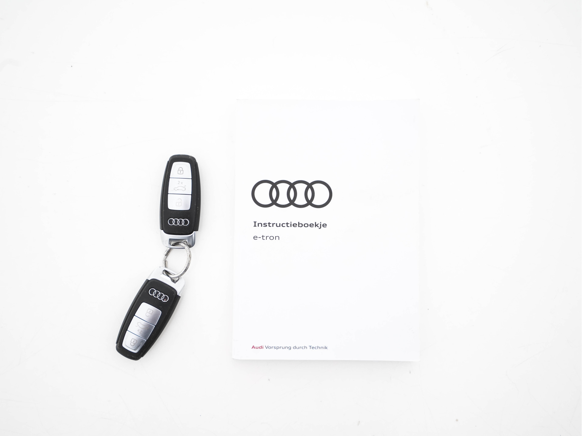 Audi e-tron 50 Quattro Advanced Launch-Edition-Plus [ 3-Fase ] (INCL-BTW) *PANO | DIGI-COCKPIT | LUXURY-LEATHER | FULL-LED | MEMORY-PACK |  KEYLESS | NAVI-FULLMAP | TOWBAR | SHIFT-PADDLES | COMFORT-SEATS | 20"ALU*