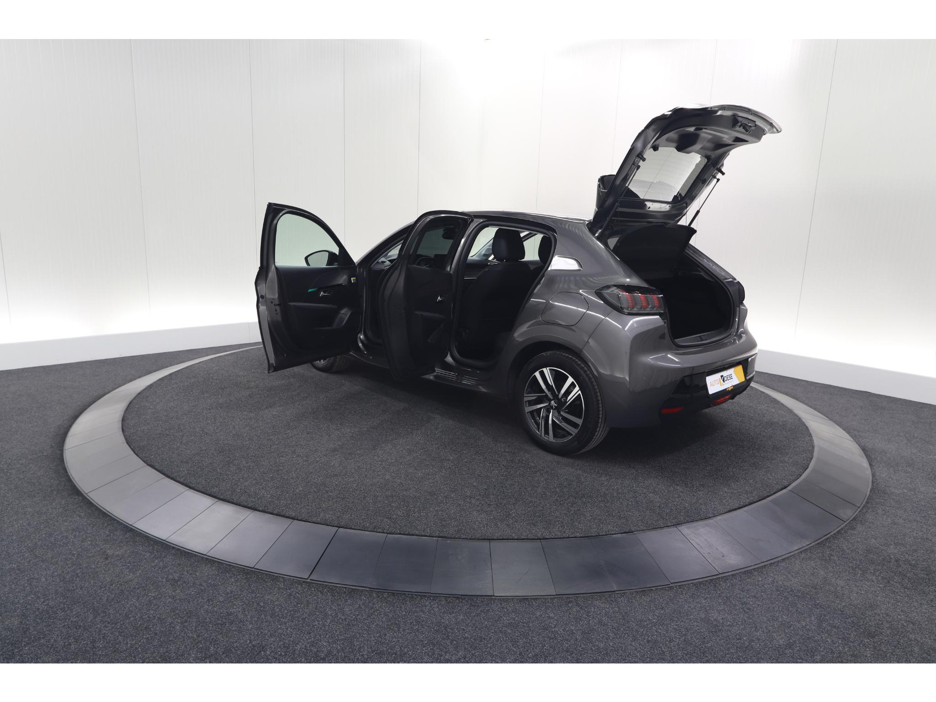 Peugeot 208 PureTech 100 EAT8 Allure Pack | Camera | Apple Carplay | Parkeersensoren | Stoelverwarming