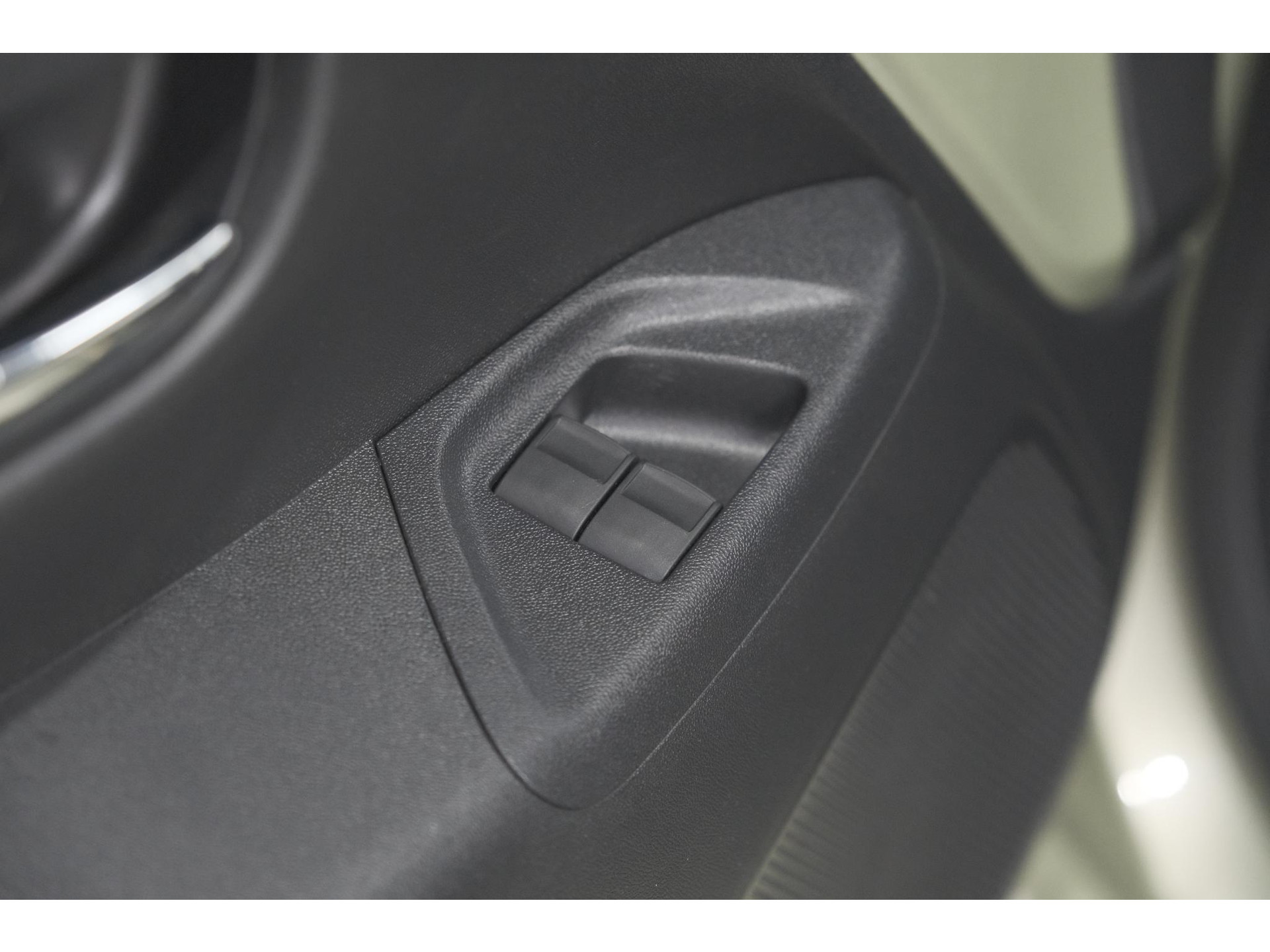 Peugeot 108 1.0 e-VTi Allure | Camera | Climate Control | Apple Carplay | 15 Inch Lichtmetalen Velgen