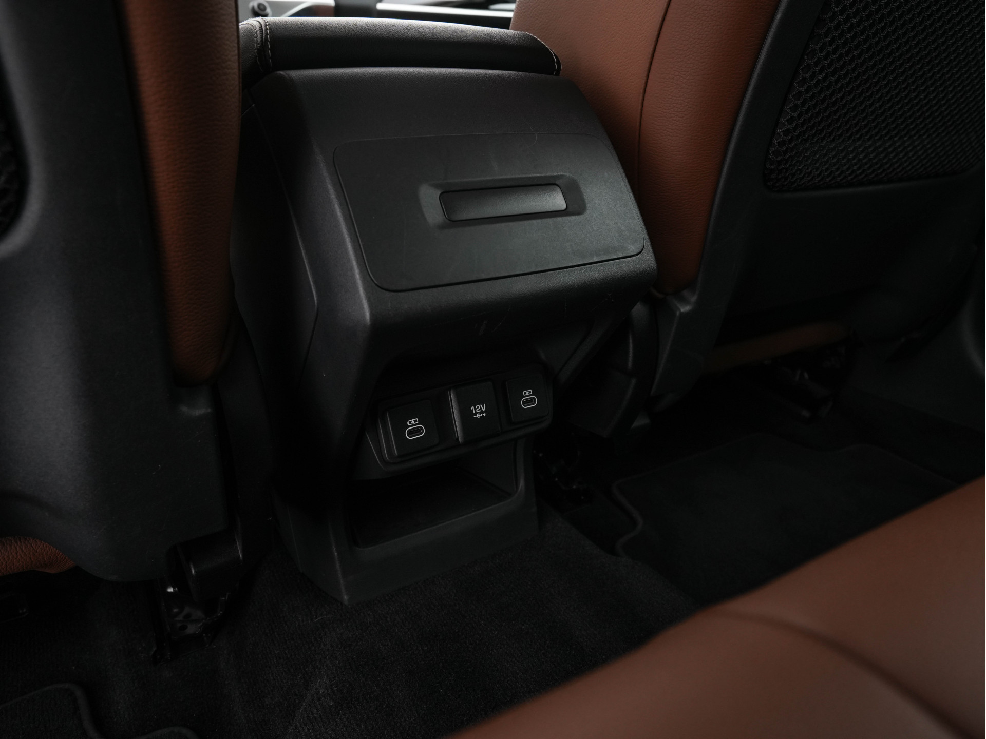 Jaguar I-PACE EV320 S AWD Business Pack 90 kWh [ 3-Fase ] {SOH-88%} (INCL-BTW) *LEATHER | FULL-LED | MERIDIAN-AUDIO | DIGI-COCKPIT | KEYLESS | DAB+ | NAVI-FULLMAP | ECC | HEATED-COMFORTSEATS | PDC | SURROUND-VIEW | CRUISE | LANE-ASSIST | TOWBAR | 20''A