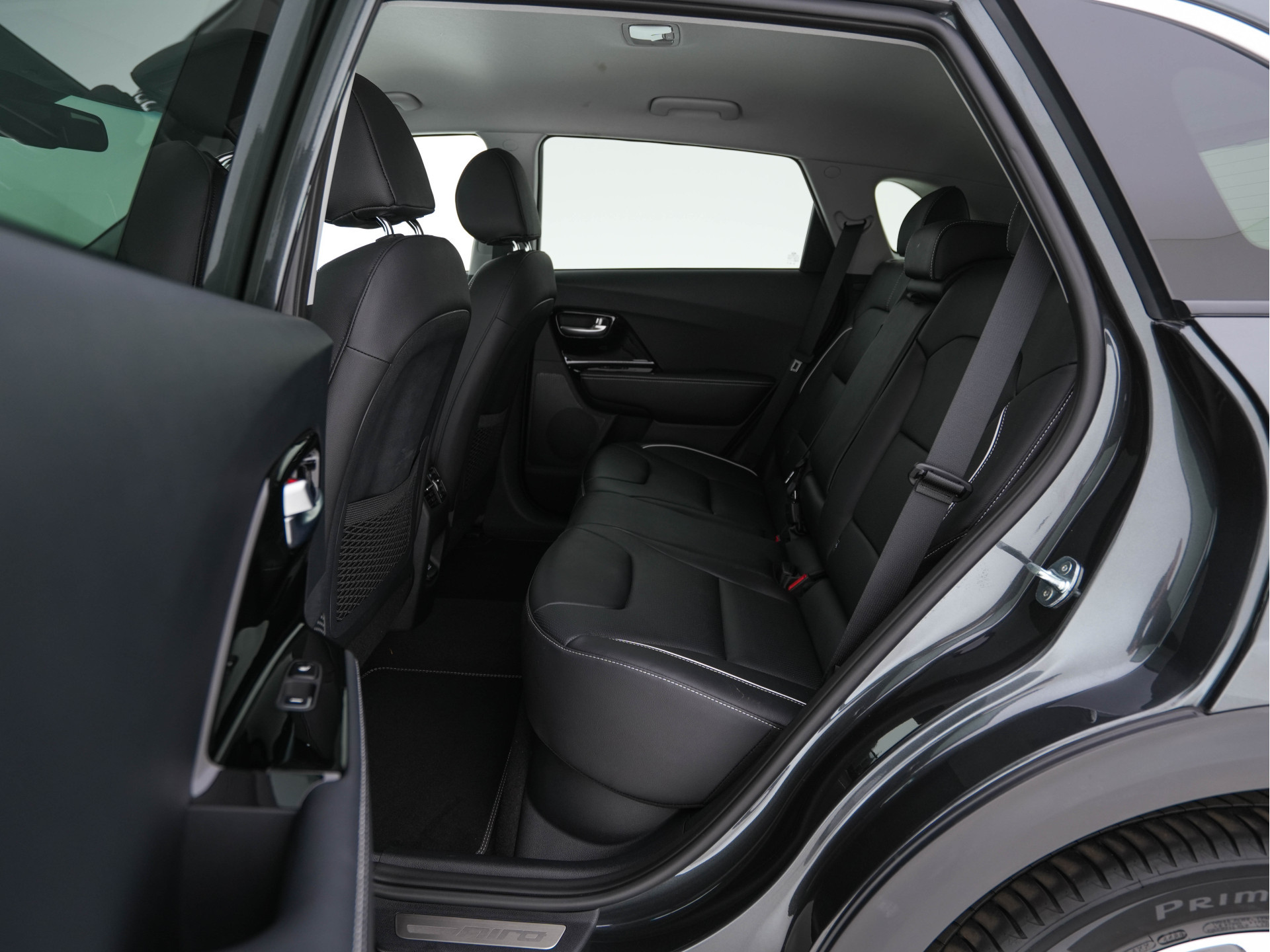 Kia e-Niro DynamicPlusLine 64 kWh [ 3-Fase ] { SOH-99% } (INCL-BTW) Aut. *FULL-LEATHER | NAVI-FULLMAP | DAB | ADAPT.CRUISE | BLINDSPOT | CAMERA | HEATED/COOLED-COMFORTSEATS | KEYLESS | JBL-SOUND | MEMORY-PACK | DIGI-COCKPIT | SHIFT-PADDLES | ...