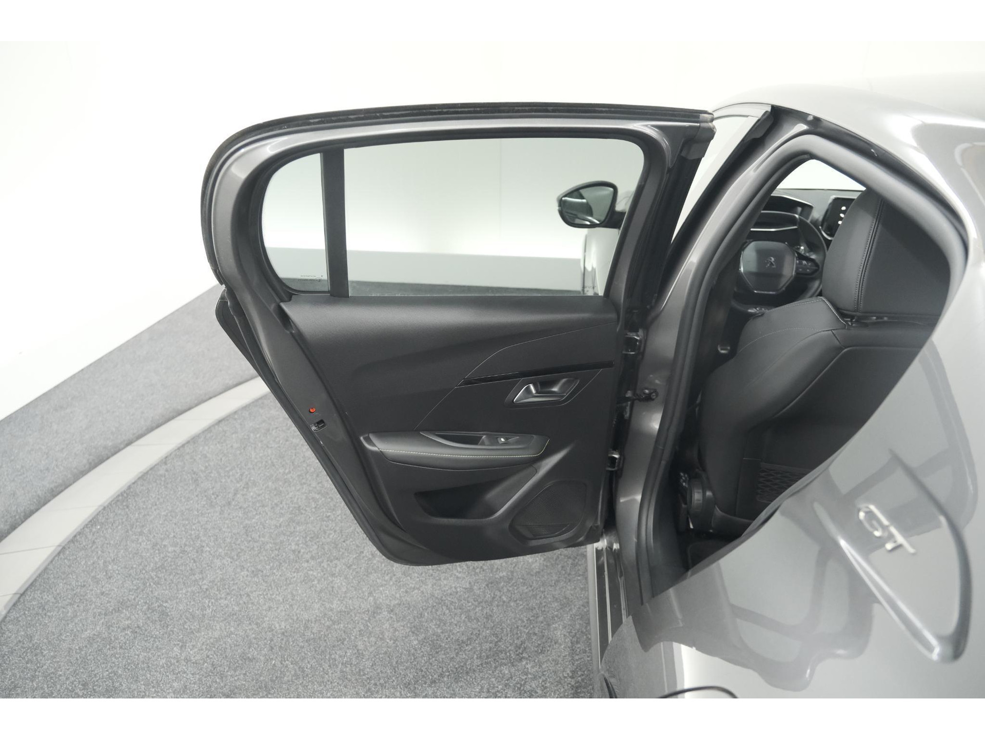 Peugeot 208 PureTech 100 GT | Camera | Adaptieve Cruise Control | Navigatie | Apple Carplay