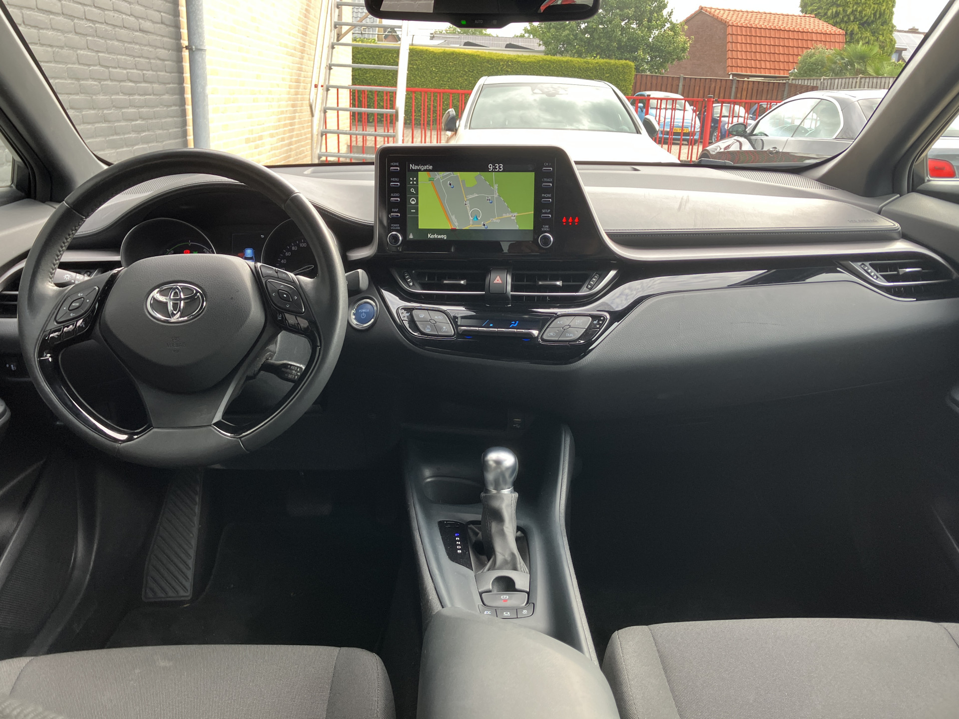 Toyota C-HR 1.8 Hybrid Active AUT. | 1e eigenaar | navigatie | camera | apple carplay | cruise control | 36.000 KM