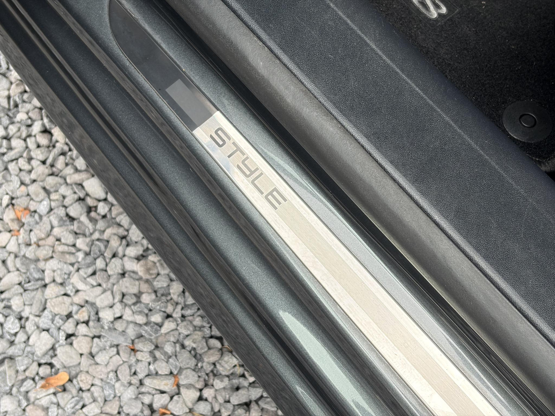 Peugeot 208 1.2 PureTech Style Pack 1e Eigenaar l Navi l Clima l Cruise l 5 Deurs l Lm velgen l Pdc l N.A.P l Apk tot 04-2027