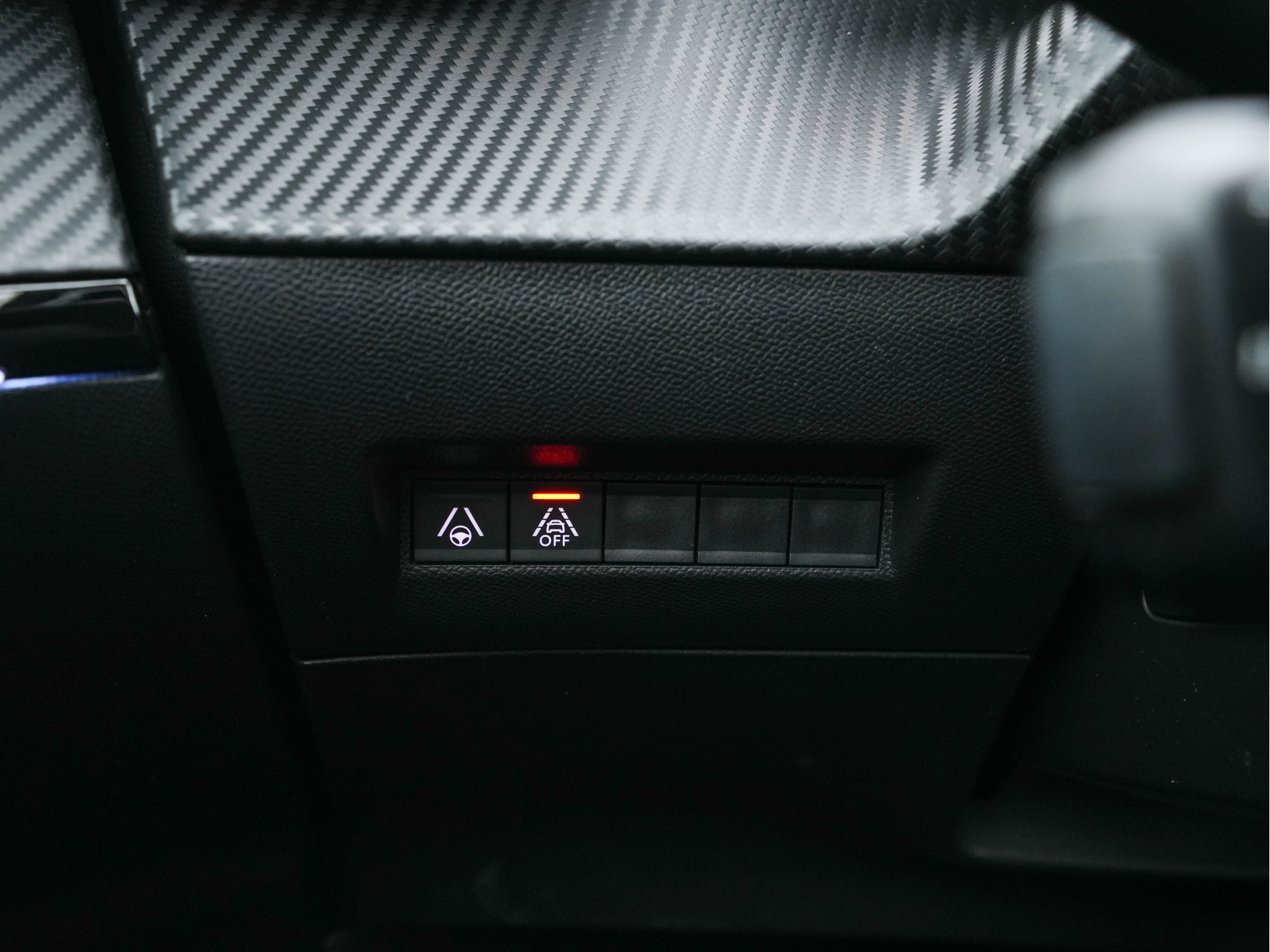 Peugeot e-2008 EV GT 50 kWh {SOH-91%} (INCL-BTW) Aut. *PANO | ADAPT.CRUISE | DIGI-COCKPIT | FULL-LED | BLIS | KEYLESS | MICROFIBRE-LEATHER | CAMERA | CARPLAY | CCS-FASTLOADER | DAB+ | NAVI-FULLMAP | ECC | PDC | SPORT-SEATS | ...