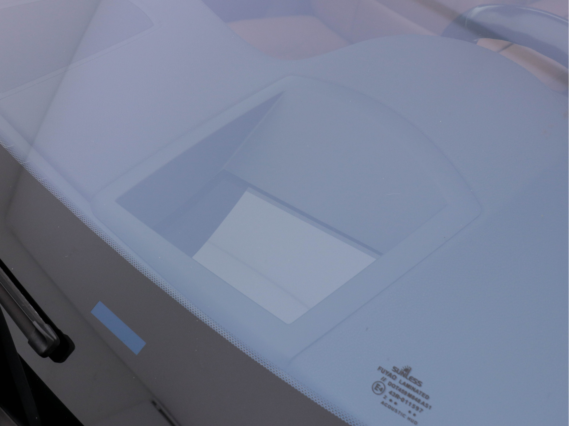 BMW 7-serie 740d xDrive M-Sport Aut. *PANO | LEATHER | FULL-LED | SURROUND-VIEW | NAVI-FULLMAP | SOFT-CLOSE | HEAD-UP | HARMAN/KARDON-AUDIO | KEYLESS | CRUISE | HEATED-SPORTSEATS | LANE-ASSIST | MEMORY-PACK | TOWBAR