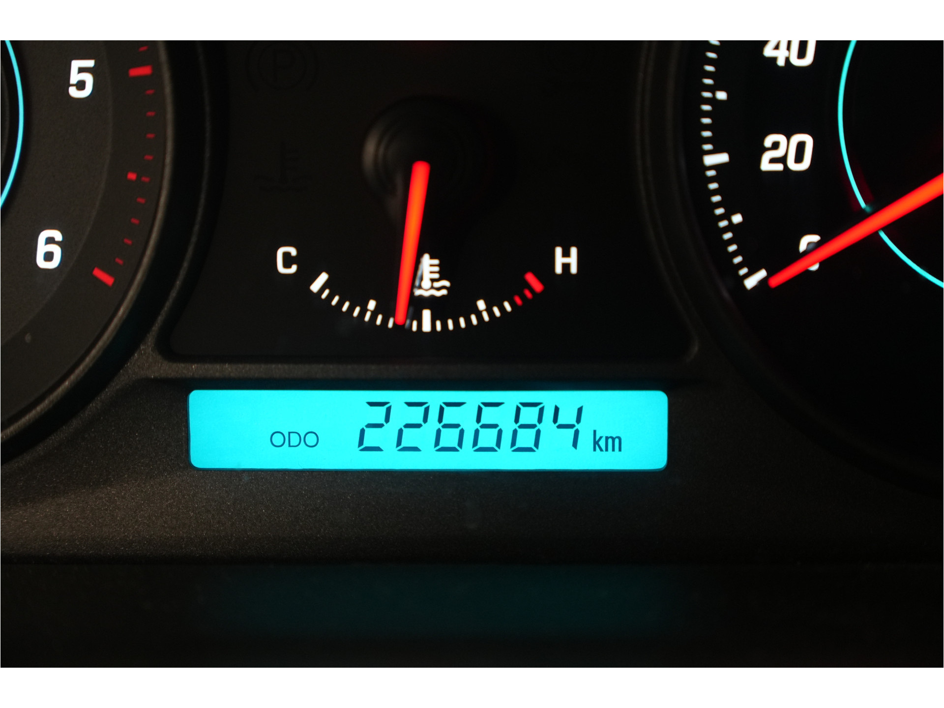 Chevrolet Captiva 2.2D LTZ 4x4 | 7 p. | Trekhaak | Cruise | Stl. verw. |