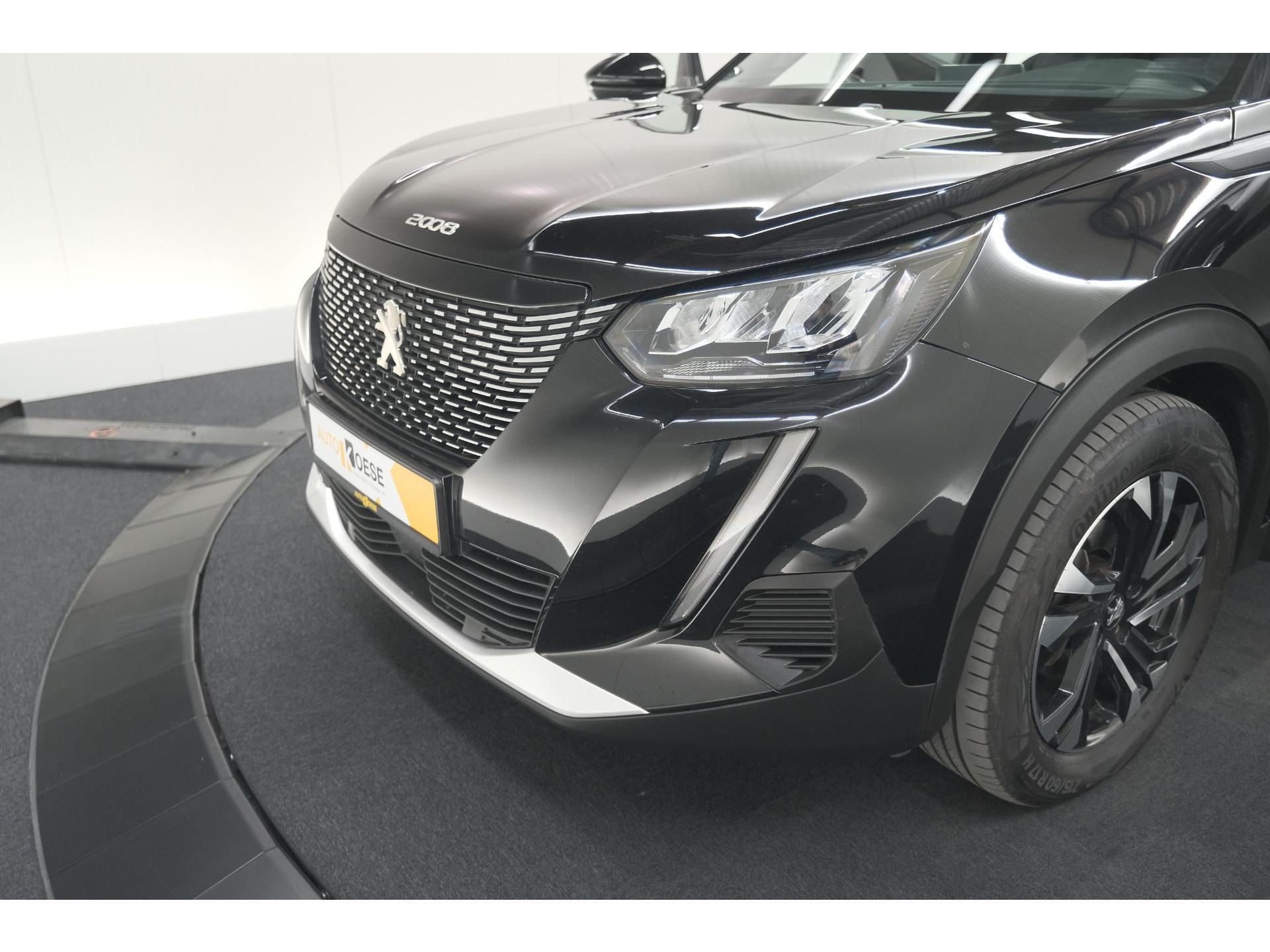 Peugeot 2008 PureTech Allure Pack | Navigatie | Parkeersensoren | Apple Carplay