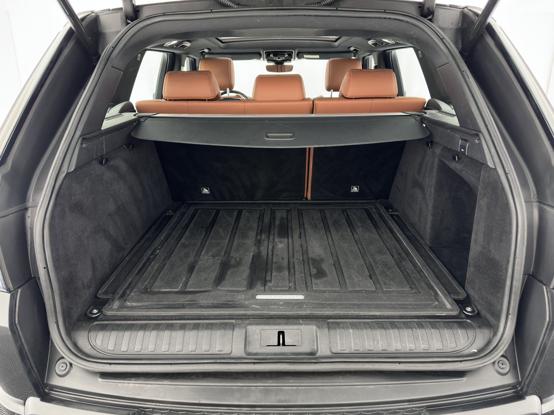 Land Rover Range Rover Sport 3.0 TDV6 HSE Dynamic Aut. *PANO | DIGI-COCKPIT | LEATHER | XENON | NAVI-FULLMAP | CAMERA | KEYLESS | AIR-SUSPENSION | ECC | PDC | HEATED-SPORTSEATS | AMBIENT-LIGHT | CARBON-INLAY | SHIFT-PADDLES | CRUISE |