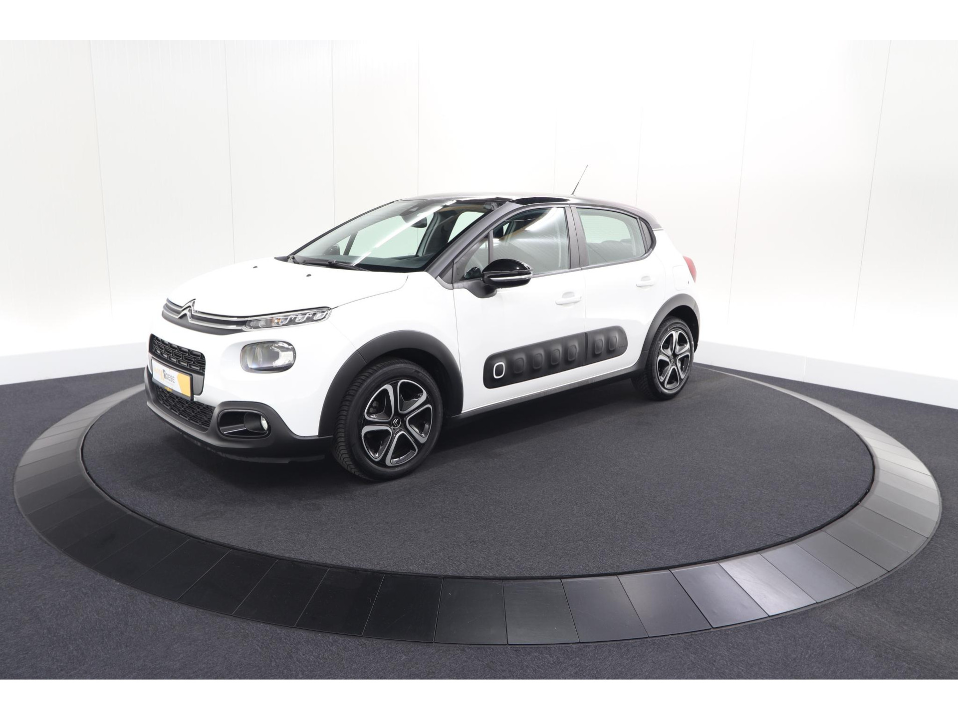 Citroen C3 PureTech 82 S&S Feel Edition | Parkeersensoren | Navigatie | Apple Carplay | Climate Control