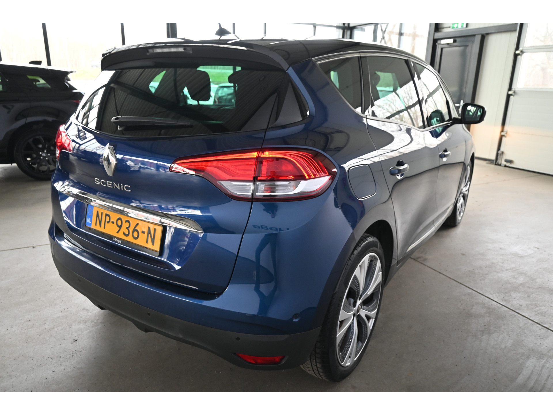 Renault Scénic 1.2 TCe Intens Clima Navigatie Cruise Control LED Rijklaarprijs! Inruil Mogelijk!
