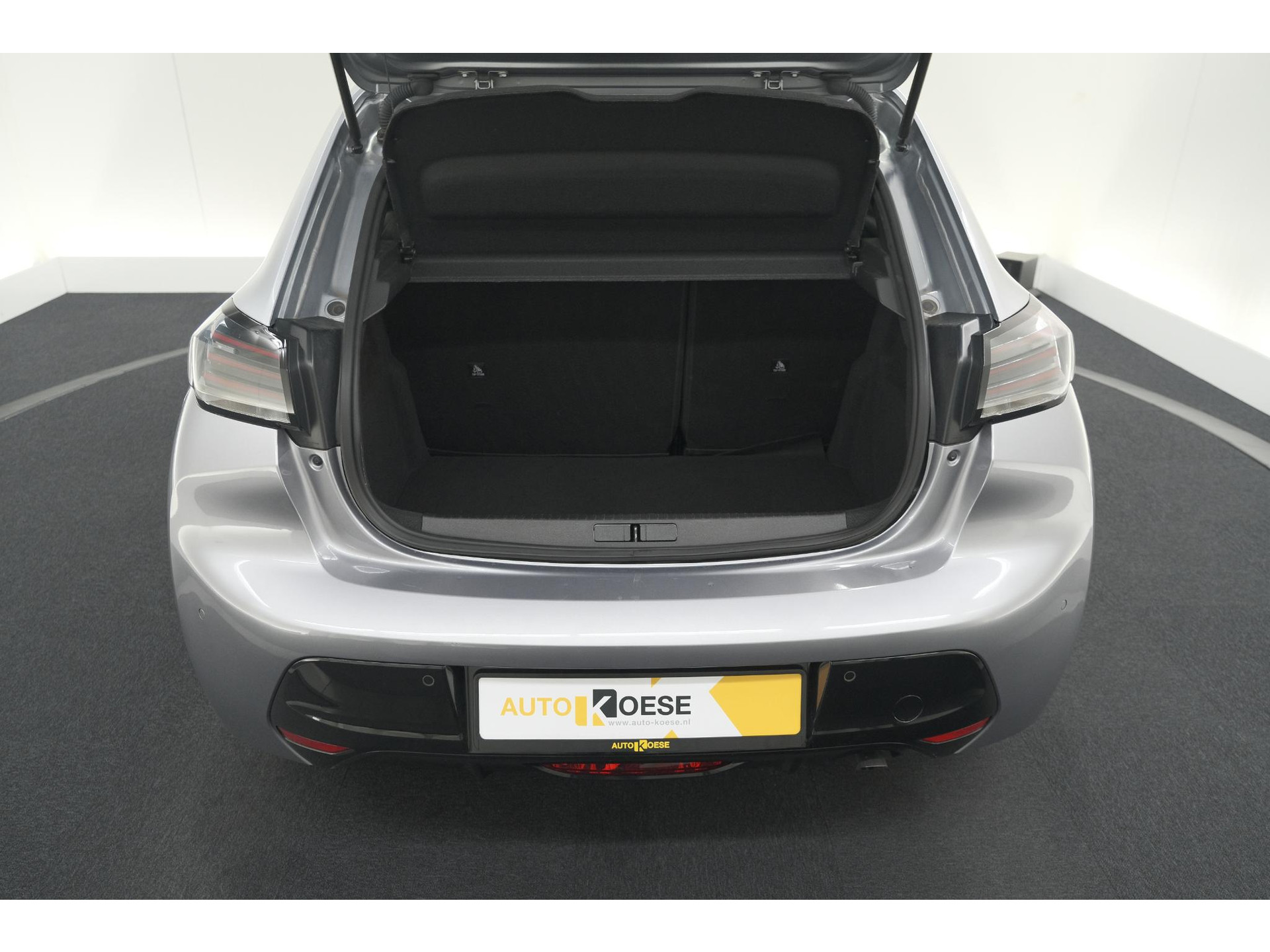 Peugeot 208 PureTech 100 Allure | Apple Carplay | Parkeersensoren | Climate Control