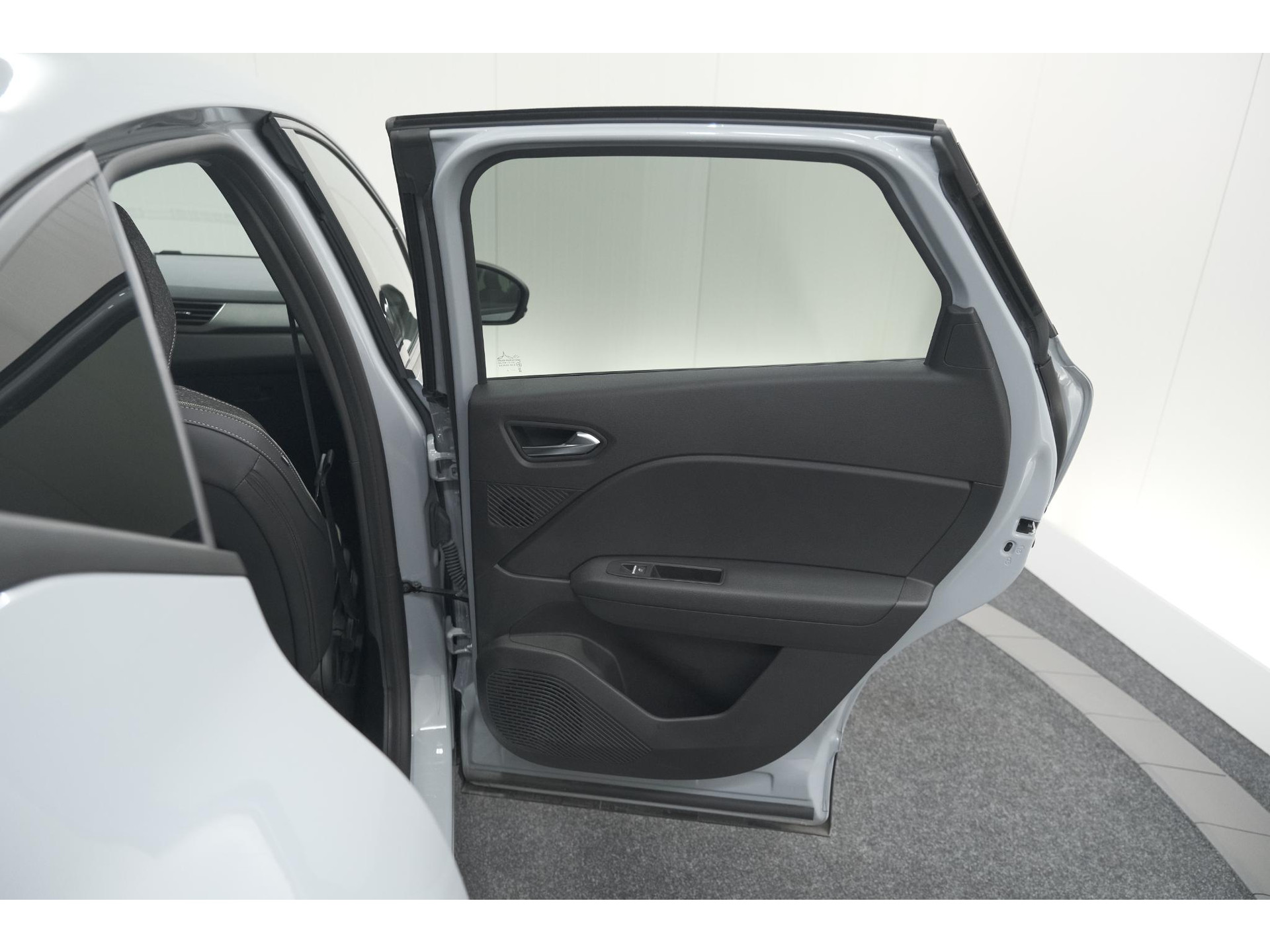 Renault Captur Mild Hybrid 160 EDC Techno | Pack Winter | Camera | Adaptieve Cruise Control | Apple Carplay