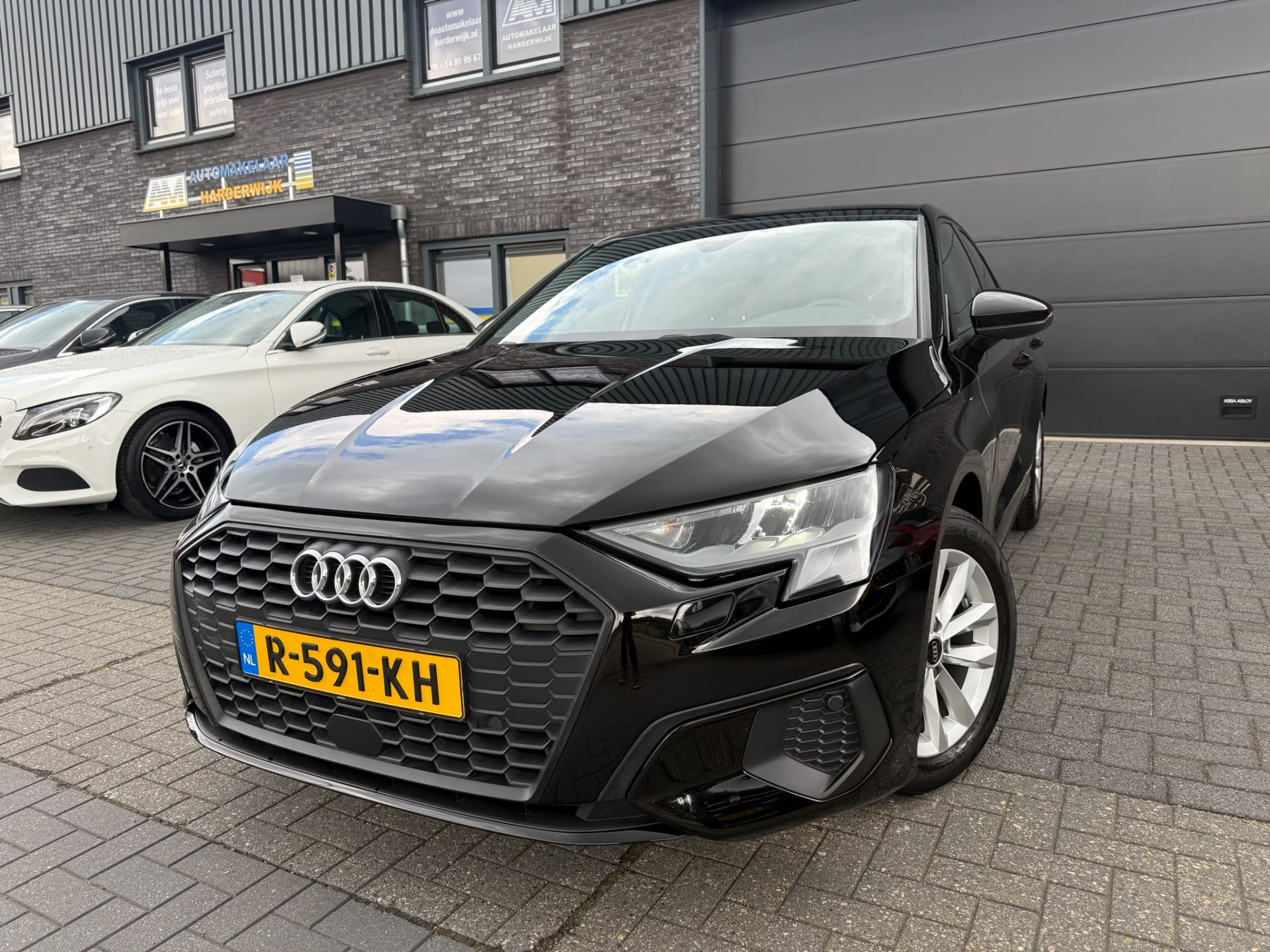 Audi A3 Limousine 30 TFSI Pro Line | 2E EIGENAAR | AUTOMAAT | 3/6 OF 12MND GARANTIE | APPLE CARPLAY | CRUISE | CLIMA | LMV |
