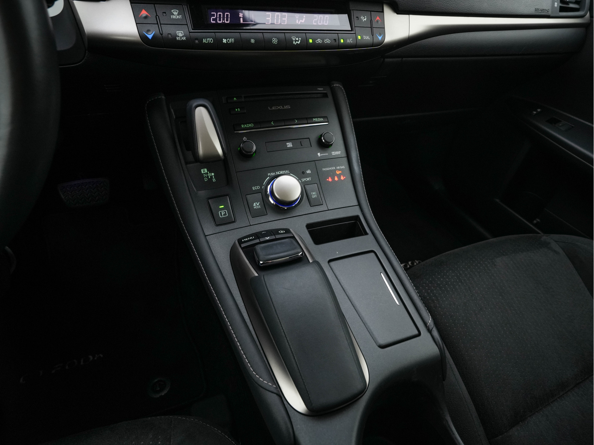 Lexus CT 200h Business Line Aut.*NAVI-FULLMAP | ALCANTARA | COMFORT-SEATS | CAMERA | ECC | CRUISE | 16''ALU*