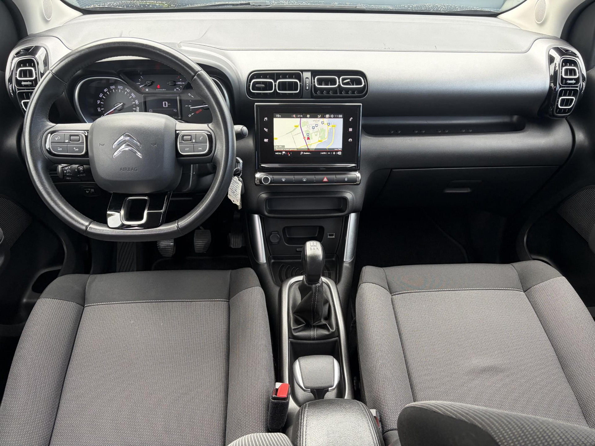 Citroen C3 Aircross 1.2 PureTech Feel ✓Draadloze telefoonlader✓Carplay✓Navi✓Clima✓Cruise ✓Pdc✓Lm velgen✓2e Eigenaar✓Net beurt gehad✓Lm velgen✓N.A.P✓Apk tot 10-2027