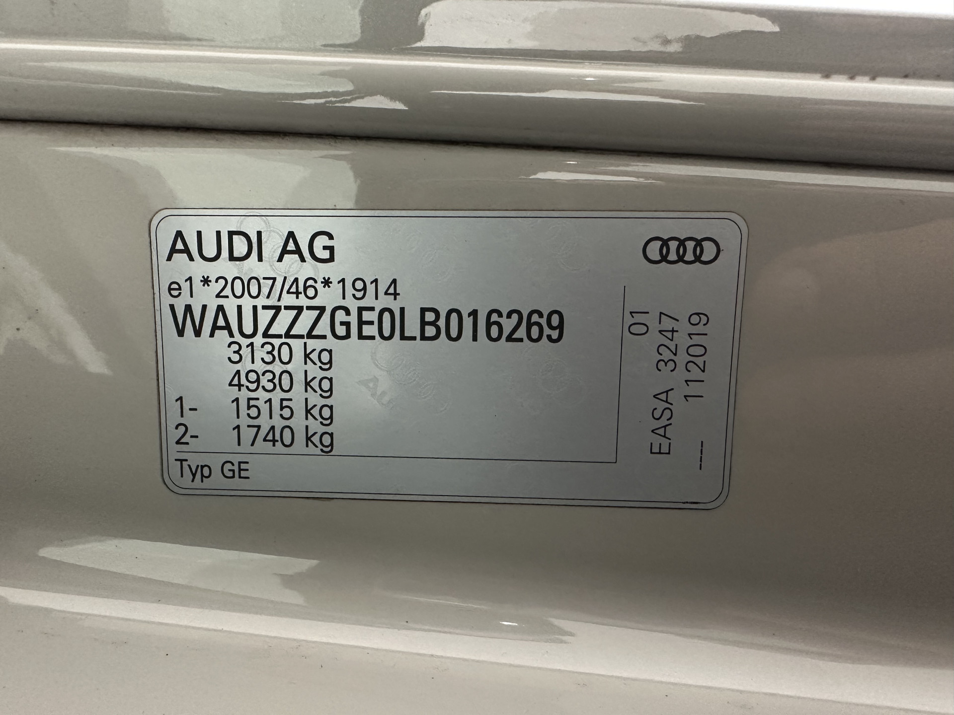 Audi e-tron 55 quattro advanced 95 kWh [ 3-Fase ] (INCL-BTW) *PANO | LUXURY-LEATHER | ADAPTIVE-CRUISE | FULL-LED | DIGI-COCKPIT | KEYLESS | MEMORY-PACK | AIR-SUSPENSION | CAMERA | AMBIENT-LIGHT |  NAVI-FULLMAP | SHIFT-PADDLES | DAB+ | COMFOR
