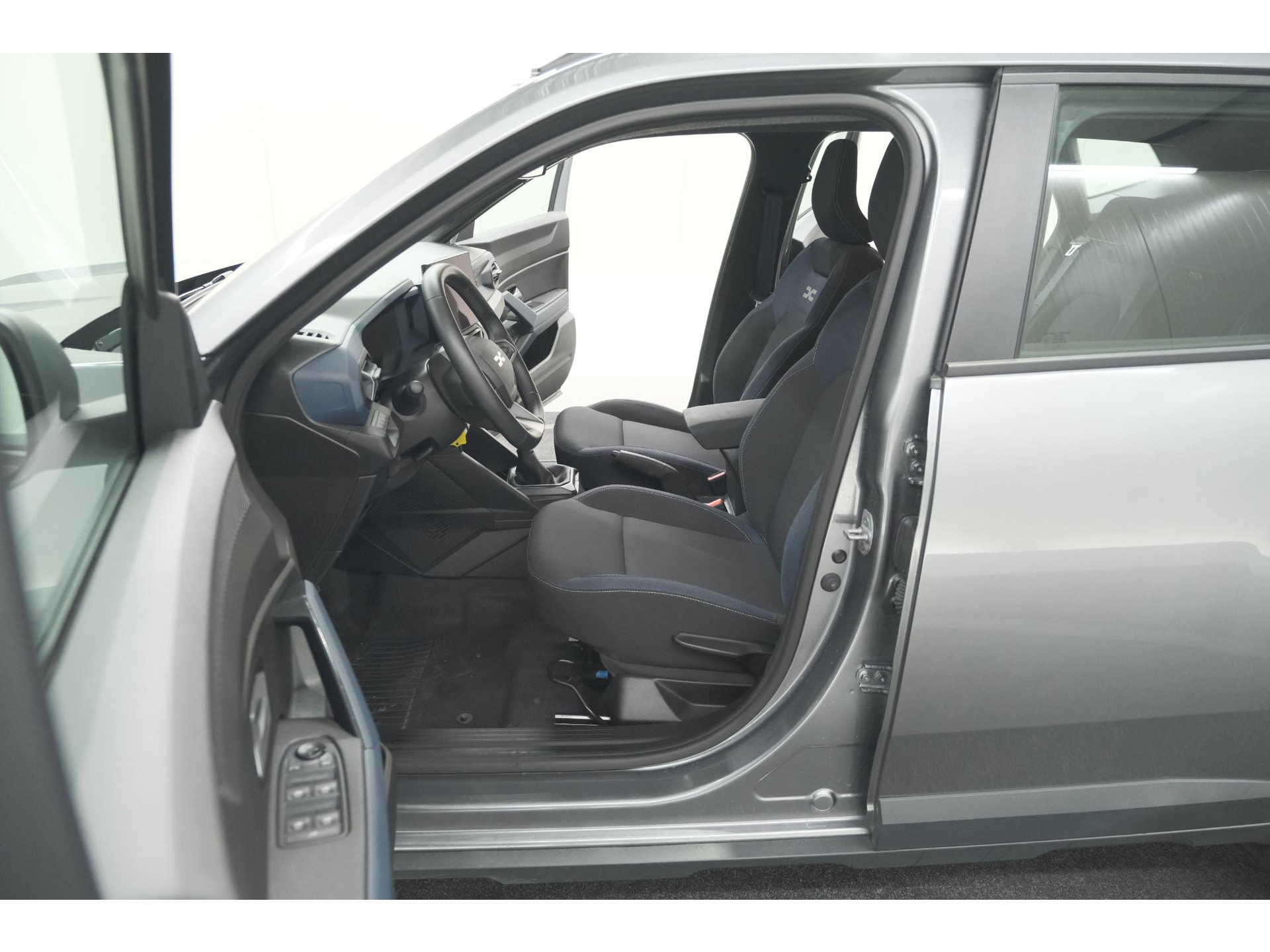 Dacia Duster Mild Hybrid 130 Expression | Camera | Stoelverwarming | Apple Carplay | Navigatie