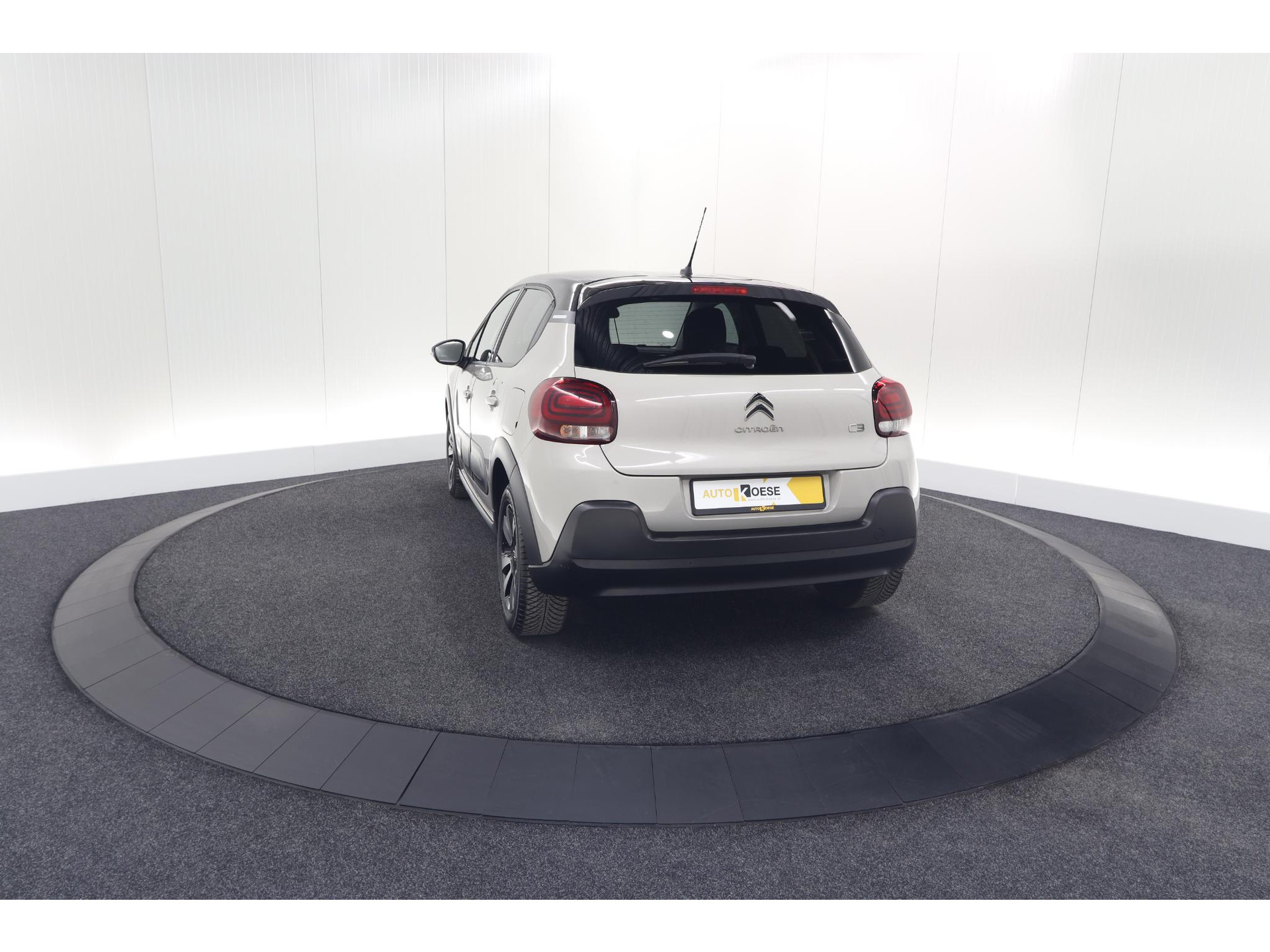 Citroen C3 PureTech 82 Feel Edition | Allseason Banden | Climate Control | Apple Carplay | Parkeersensoren