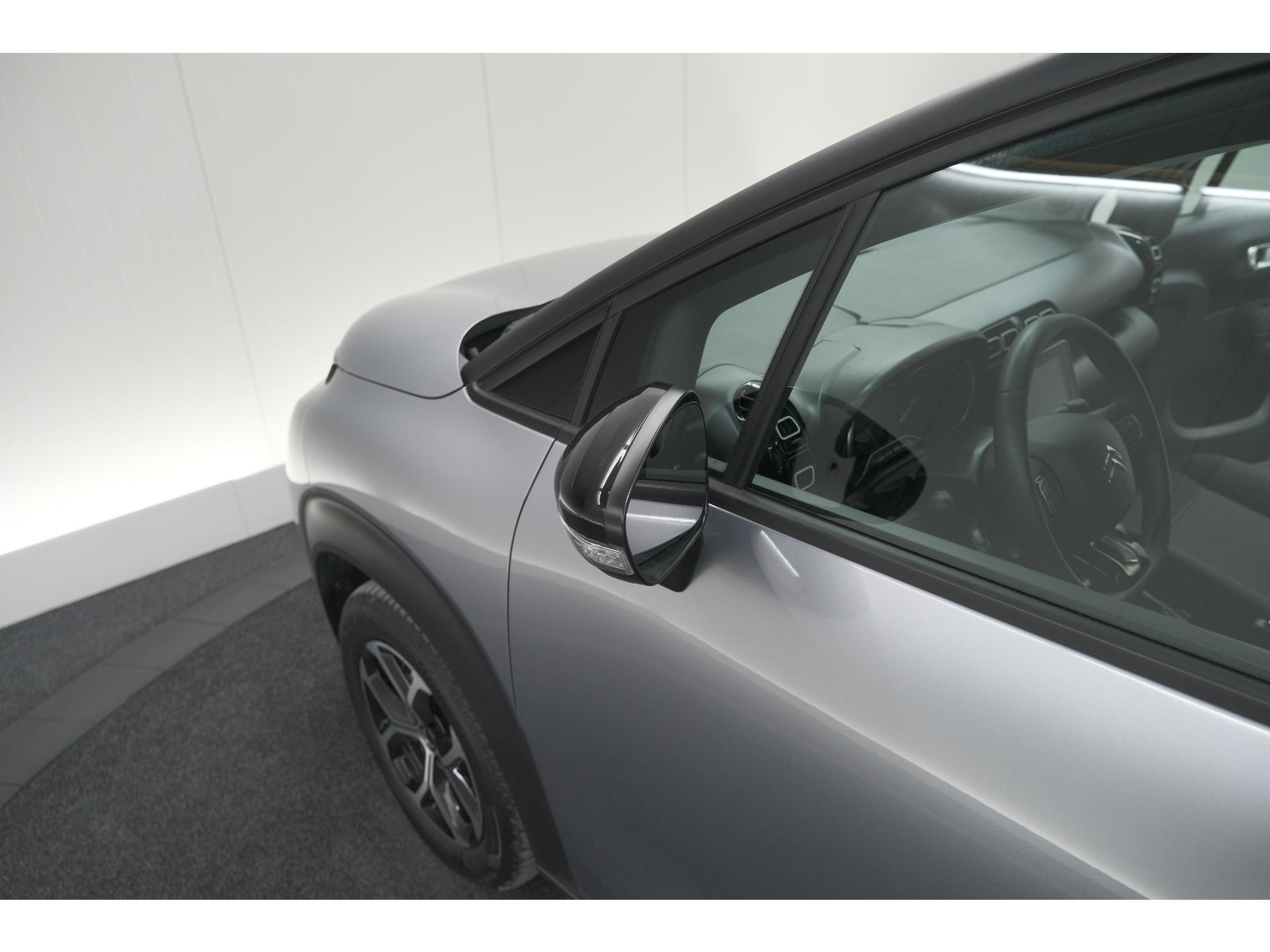 Citroen C3 Aircross PureTech 130 EAT6 Max | Parkeersensoren | Stoelverwarming | Apple Carplay | 16 Inch Lichtmetalen Velgen