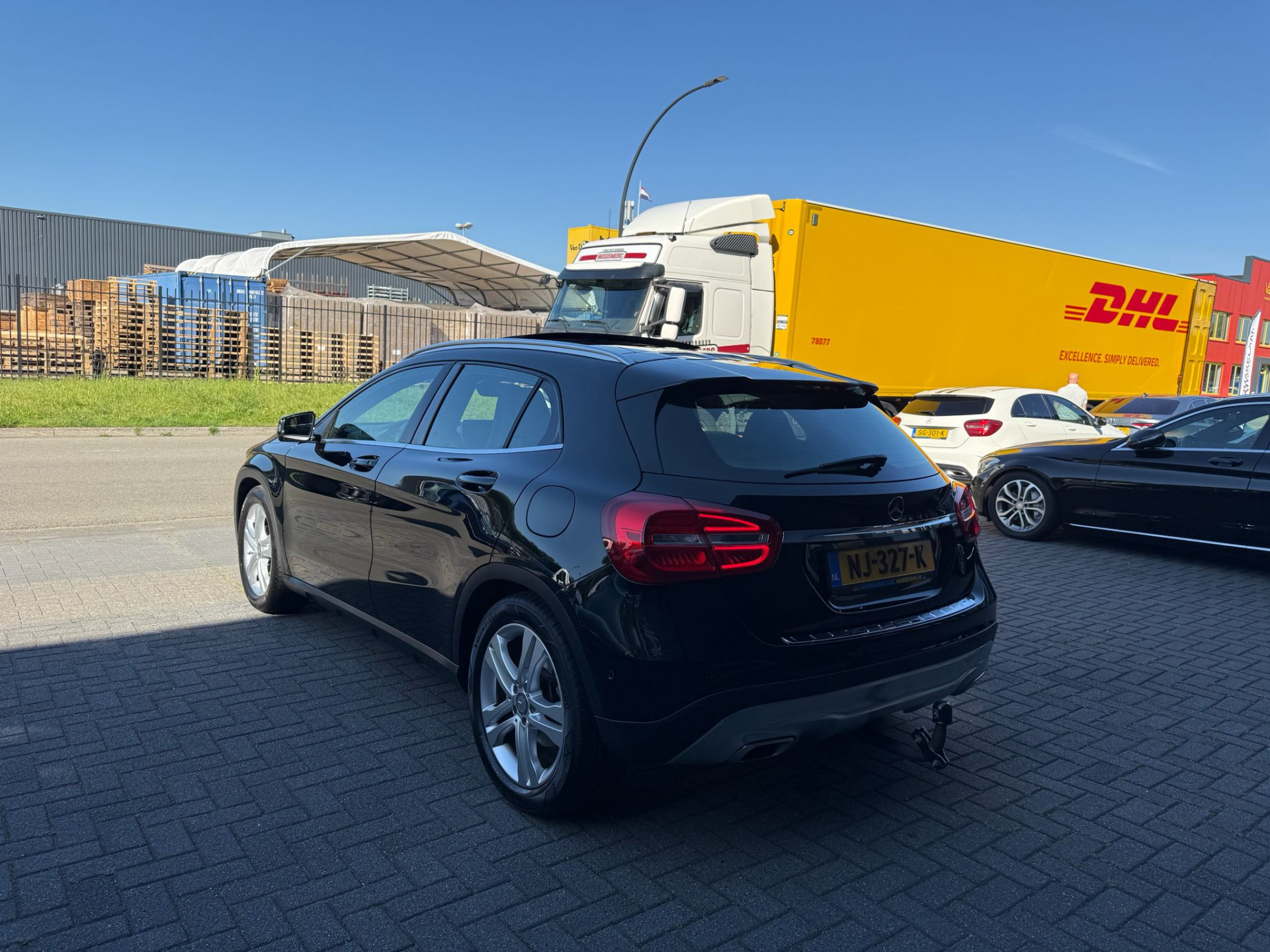 Mercedes-Benz GLA-klasse 200 Prestige | 1E EIGENAAR | 3/6/12MND GARANTIE| AUTOMAAT | PANO | LED | TREKHAAK | CRUISE | LMV |
