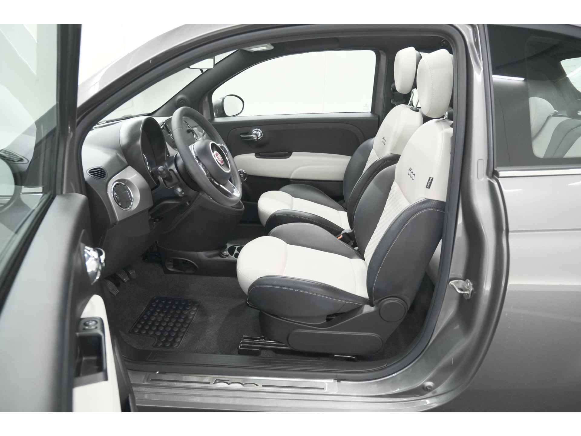 Fiat 500 C 1.0 Hybrid Dolcevita | Apple Carplay | Parkeersensoren | Climate control