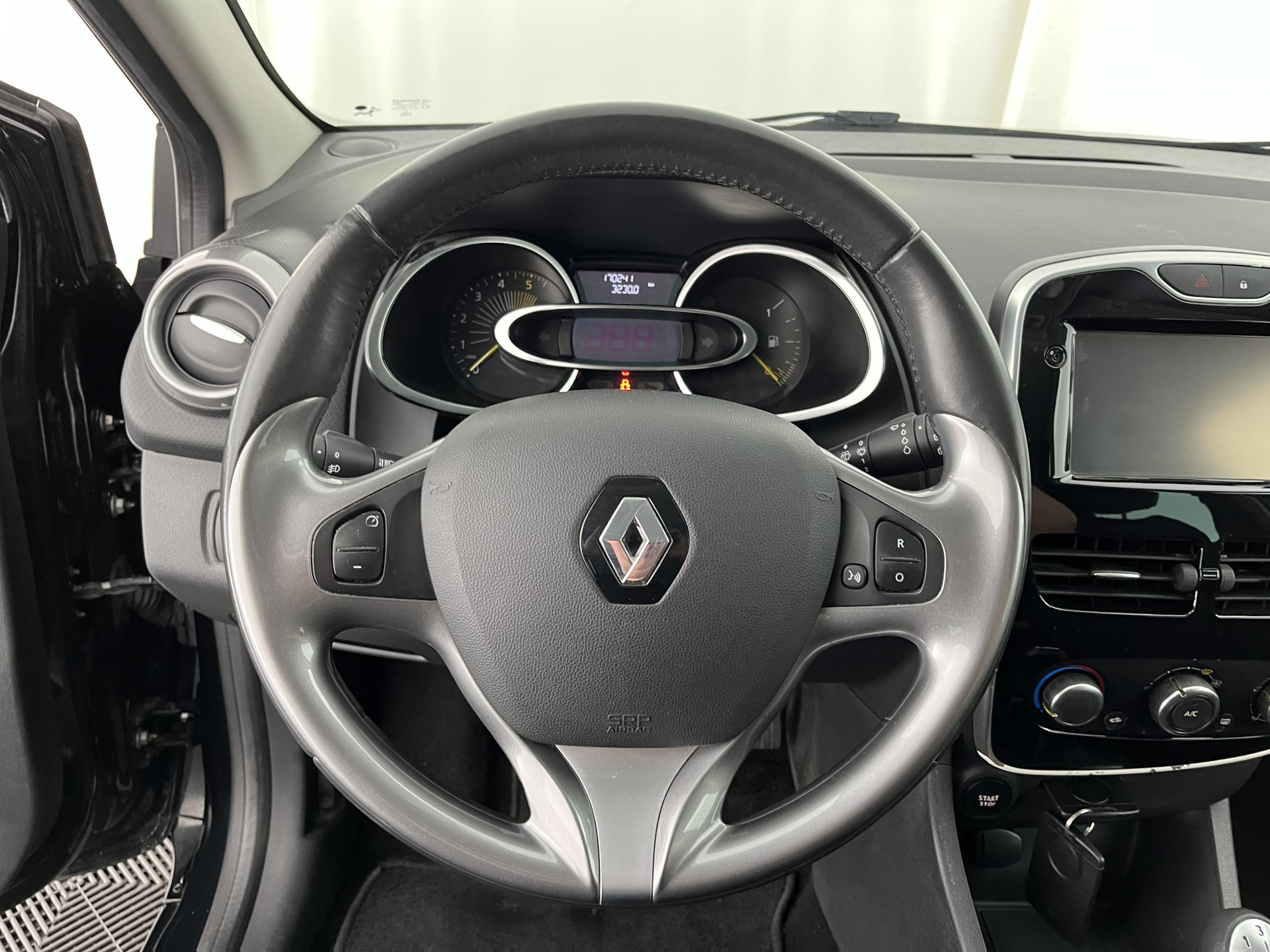 Renault Clio Estate 1.5 dCi ECO Dynamique *NAVI-FULLMAP | AIRCO | CRUISE | KEYLESS | COMFORTSEATS | BASS-REFLEX-AUDIO | PRIVACYGLASS | 16"ALU*
