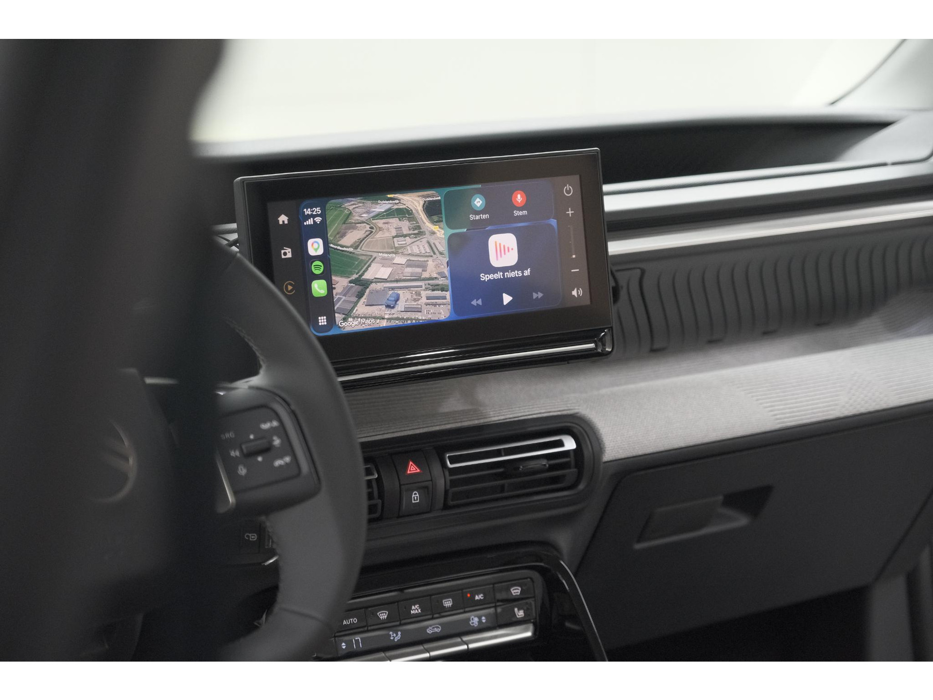 Citroen Ë-C3 Aircross Plus 113pk Extended Range 54 kWh | 11 KW Lader | Camera | Apple CarPlay | Parkeersensoren