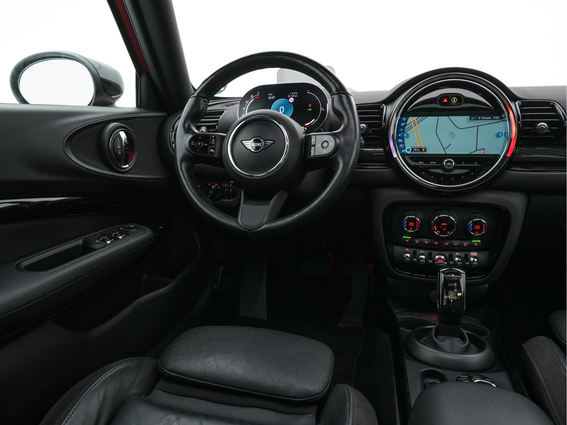 MINI Mini Clubman 2.0 Cooper S ALL4  Premier Plus JCW (INCL-BTW) Aut * PANO | LEATHER | FULL-LED | HEATED-SPORTSEATS | DIGI-COCKPIT | AMBIENT-LIGHT | PRIVACY-GLASS | HEAD-UP | PDC | CAMERA | DAB  | KEYLESS | TOWBAR | 18"ALU*